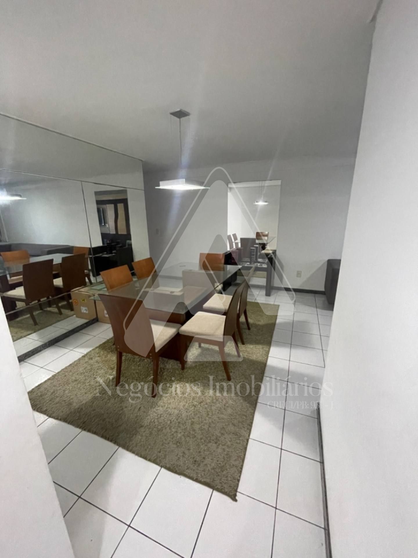 Apartamento à venda com 3 quartos, 97m² - Foto 3