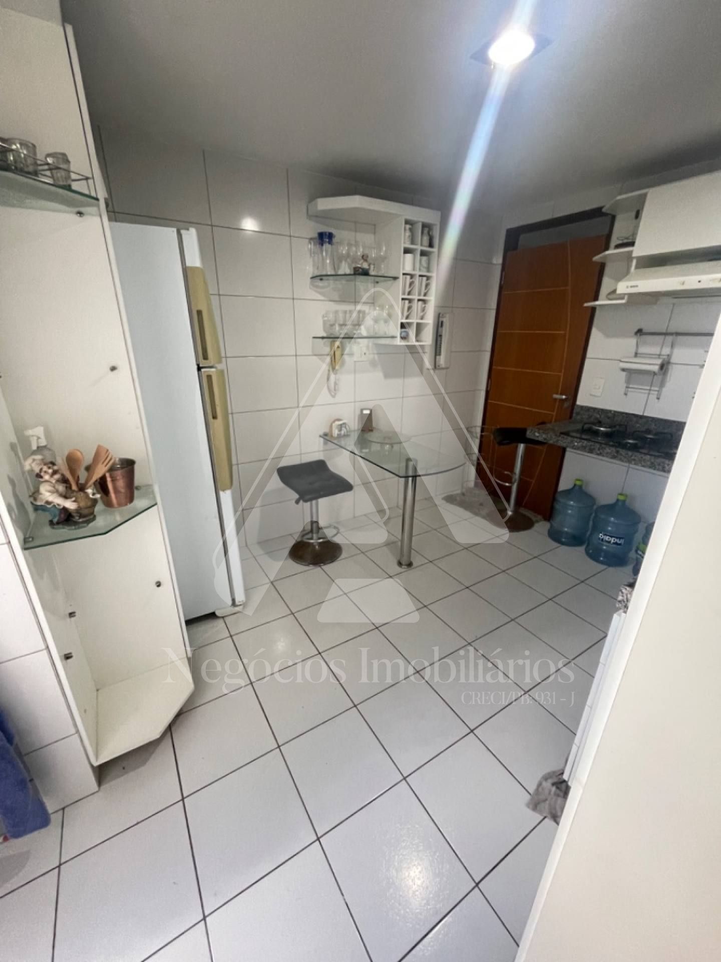 Apartamento à venda com 3 quartos, 97m² - Foto 11