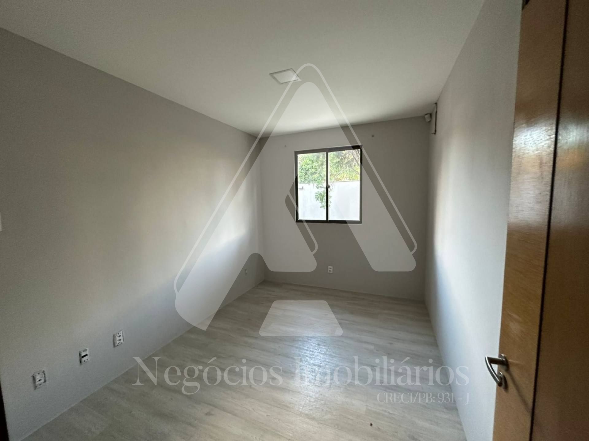 Casa à venda com 5 quartos, 340m² - Foto 4