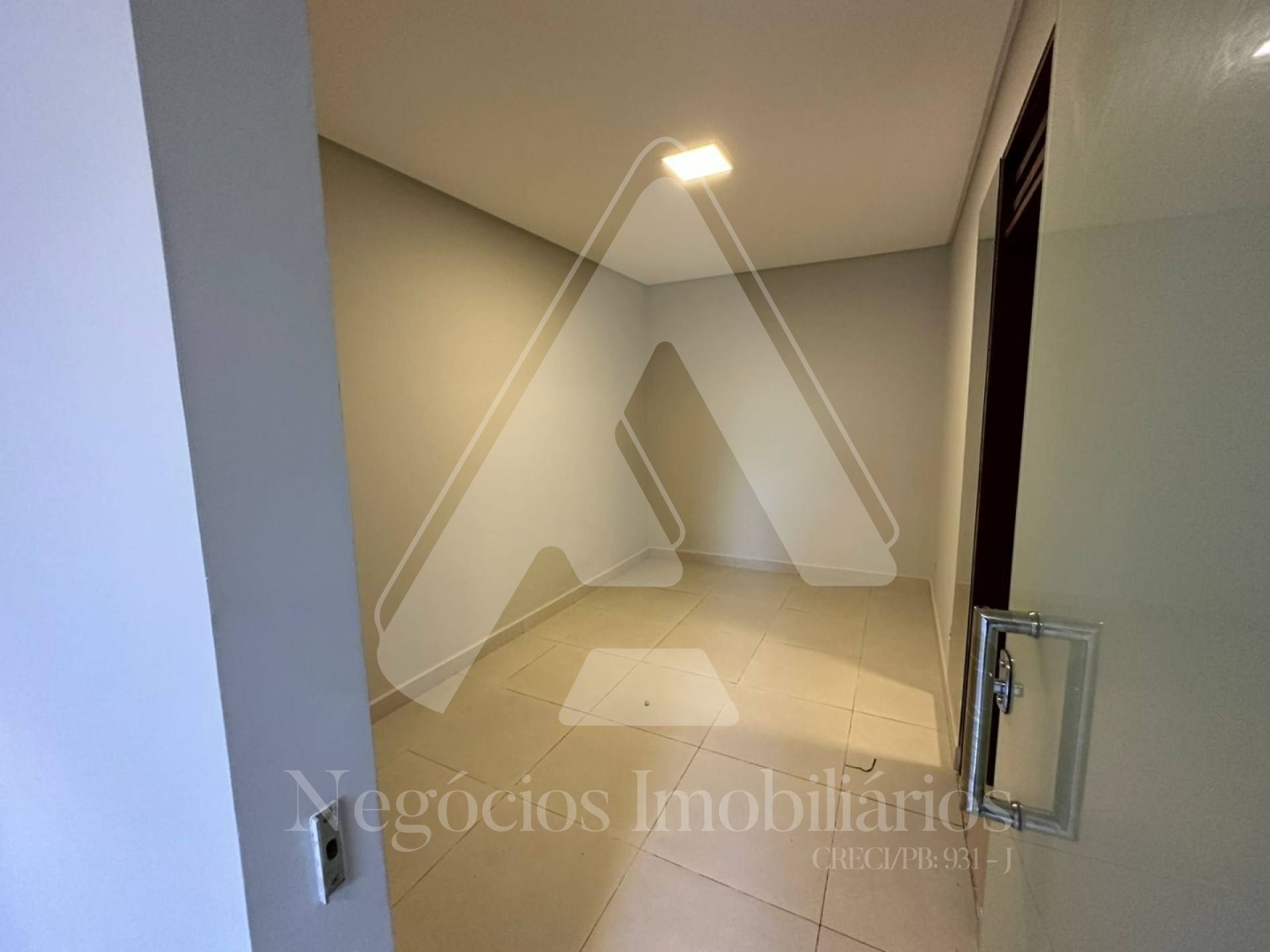 Casa à venda com 5 quartos, 340m² - Foto 6