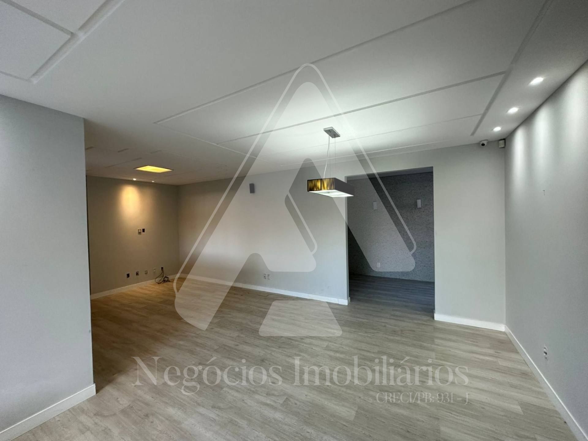 Casa à venda com 5 quartos, 340m² - Foto 3