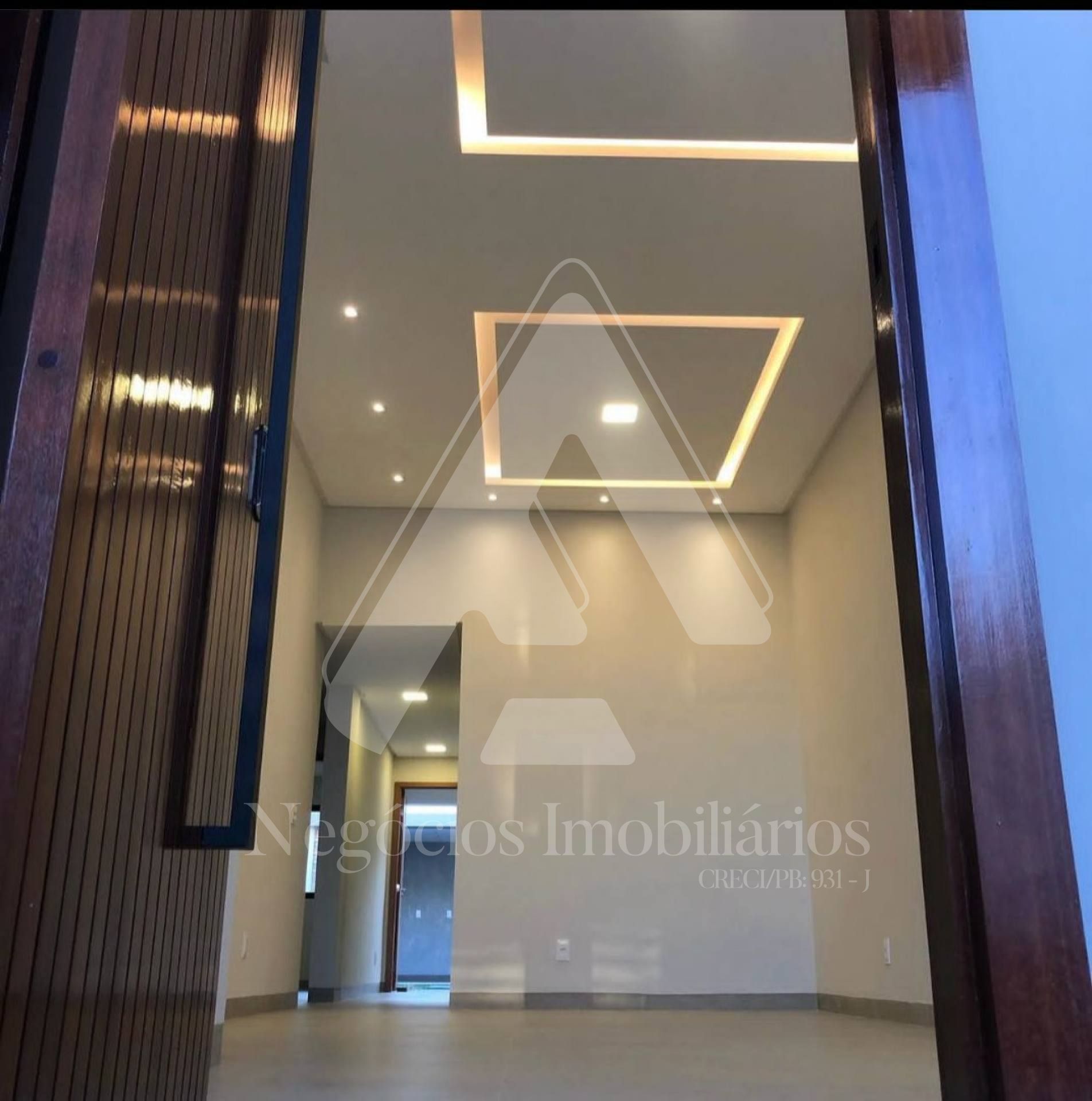 Casa à venda com 3 quartos, 138m² - Foto 2