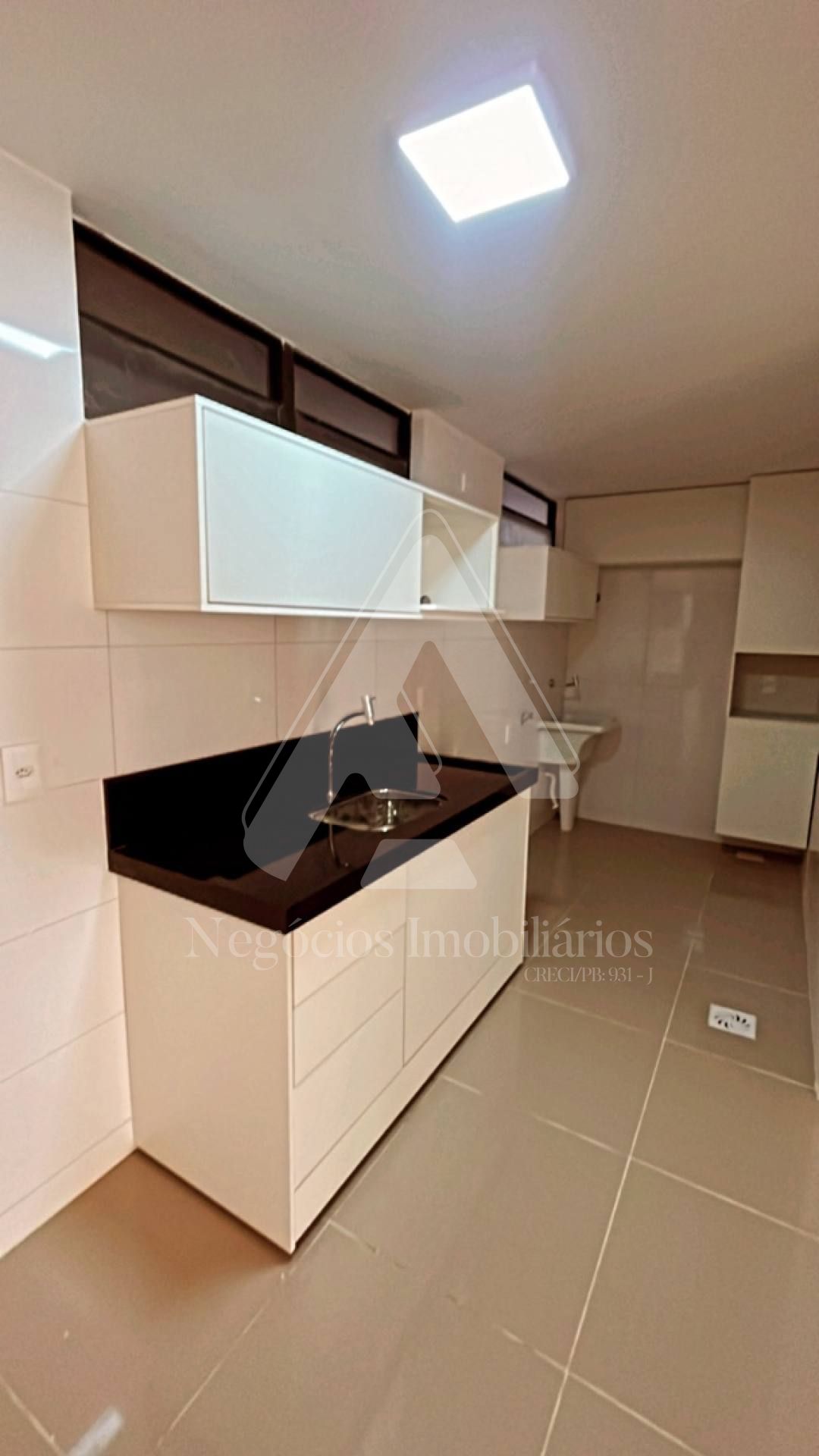 Apartamento para alugar com 2 quartos, 80m² - Foto 12