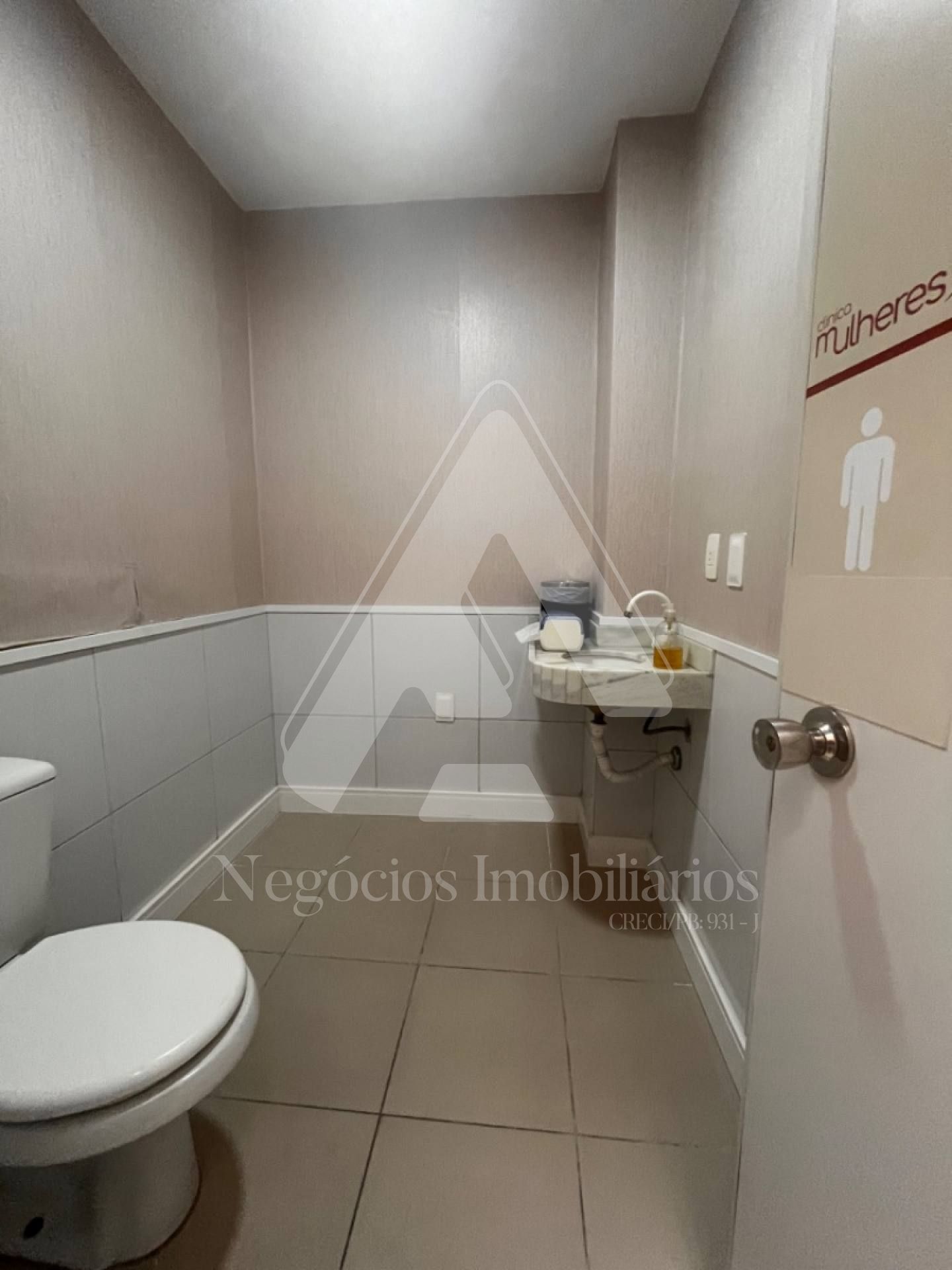 Casa à venda com 3 quartos, 200m² - Foto 16