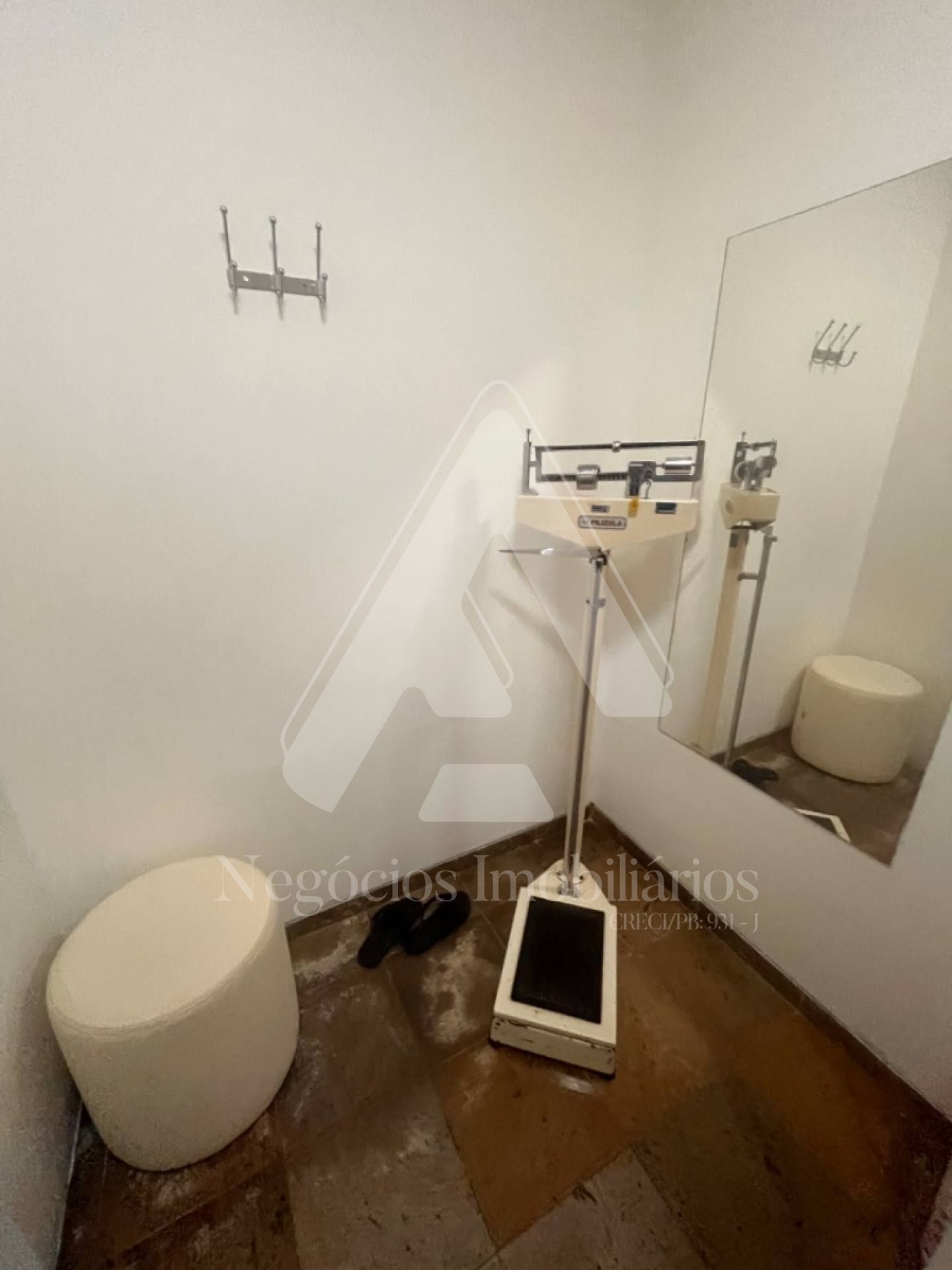 Casa para alugar com 3 quartos, 205m² - Foto 18