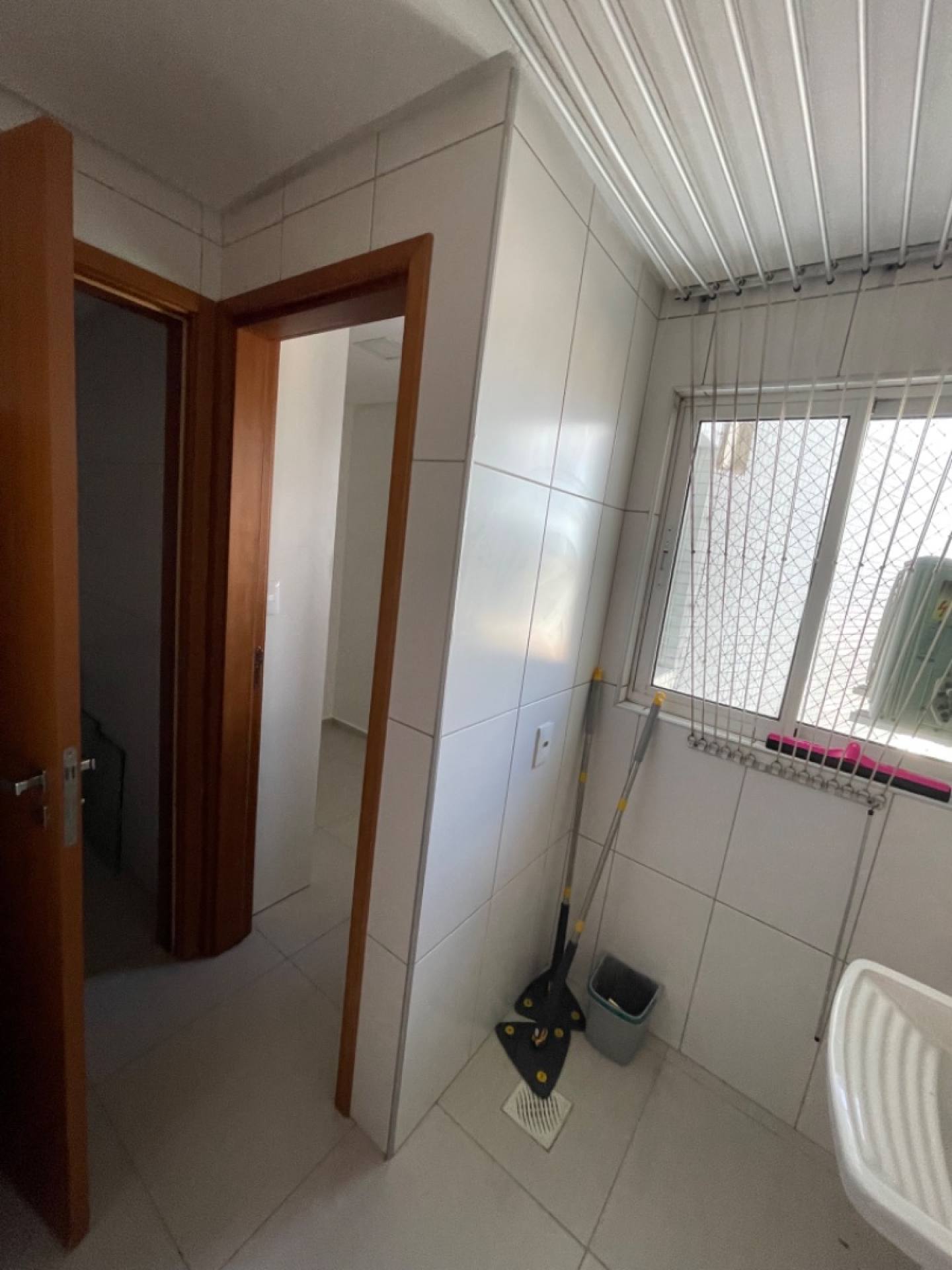 Apartamento à venda com 3 quartos, 105m² - Foto 9