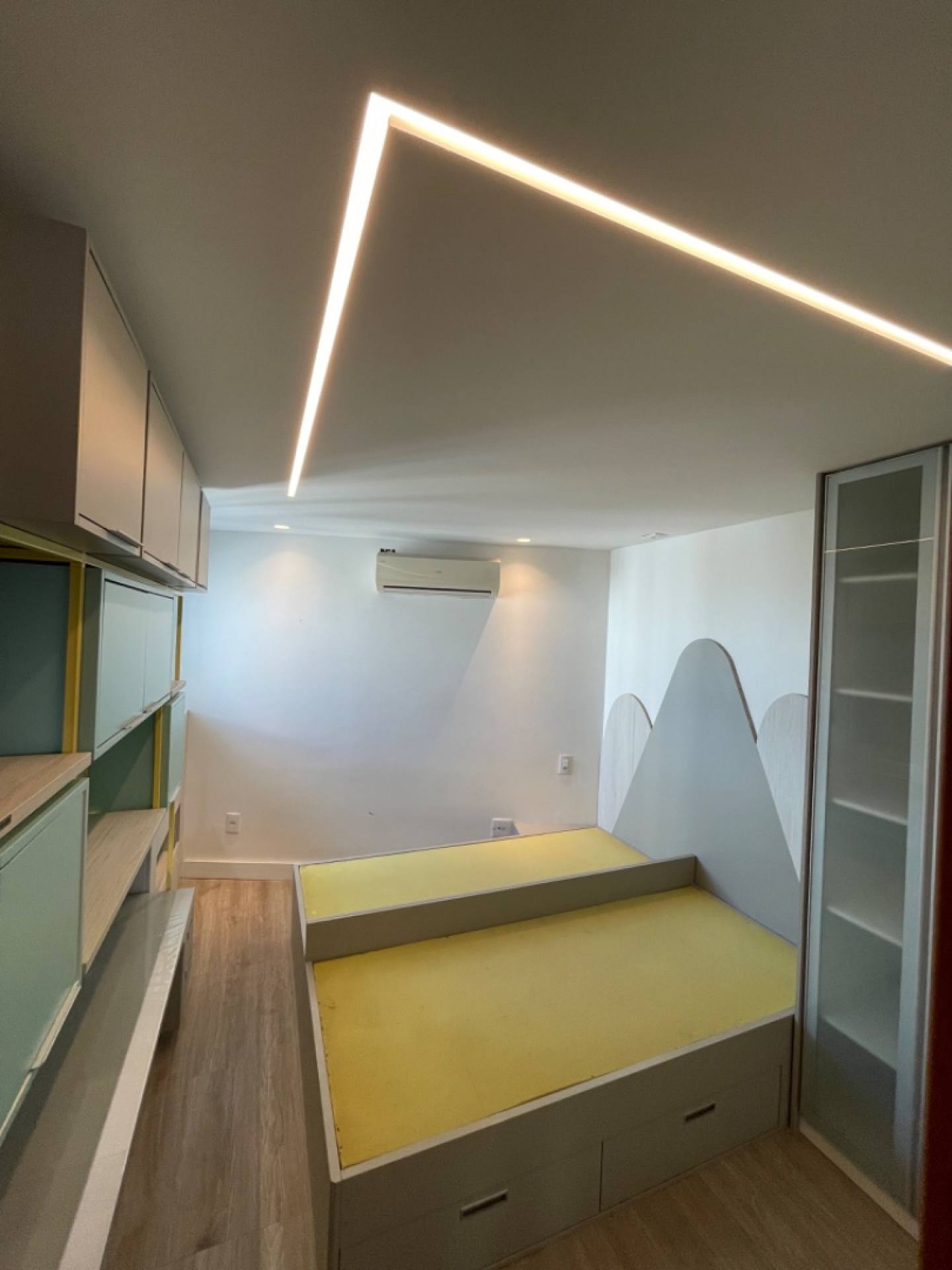 Apartamento à venda com 3 quartos, 105m² - Foto 13