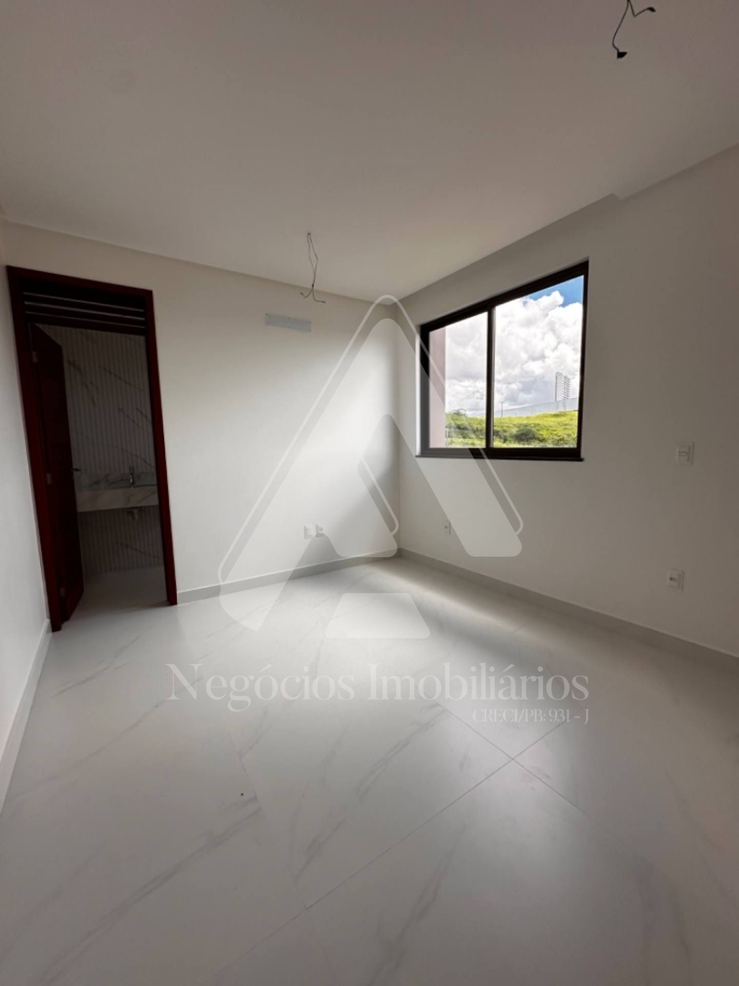 Casa de Condomínio à venda com 5 quartos, 323m² - Foto 19