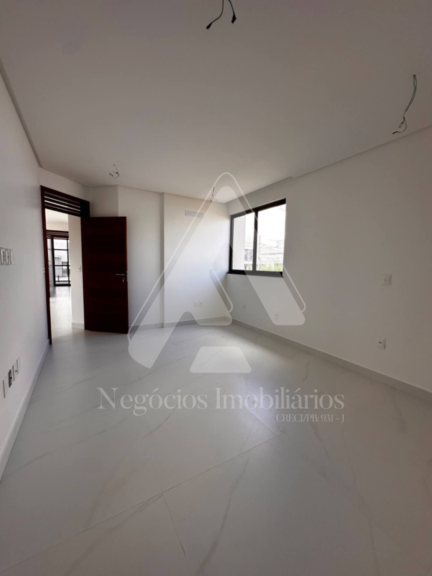 Casa de Condomínio à venda com 5 quartos, 323m² - Foto 23