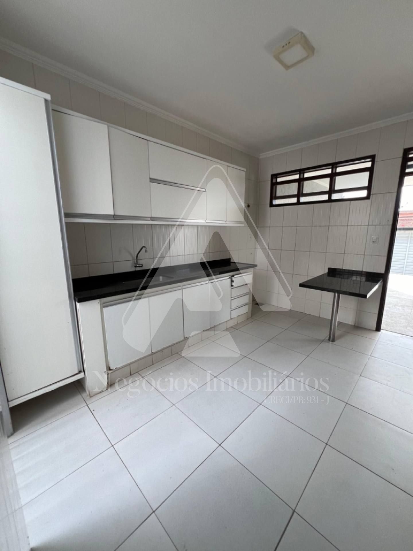 Casa à venda com 4 quartos, 270m² - Foto 18