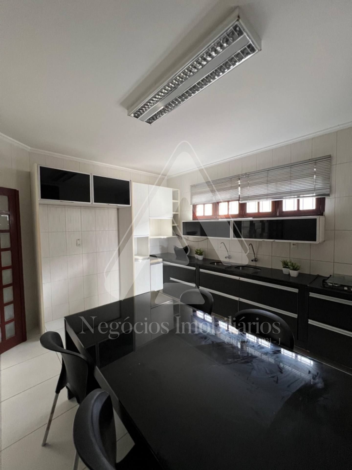 Casa à venda com 4 quartos, 270m² - Foto 20