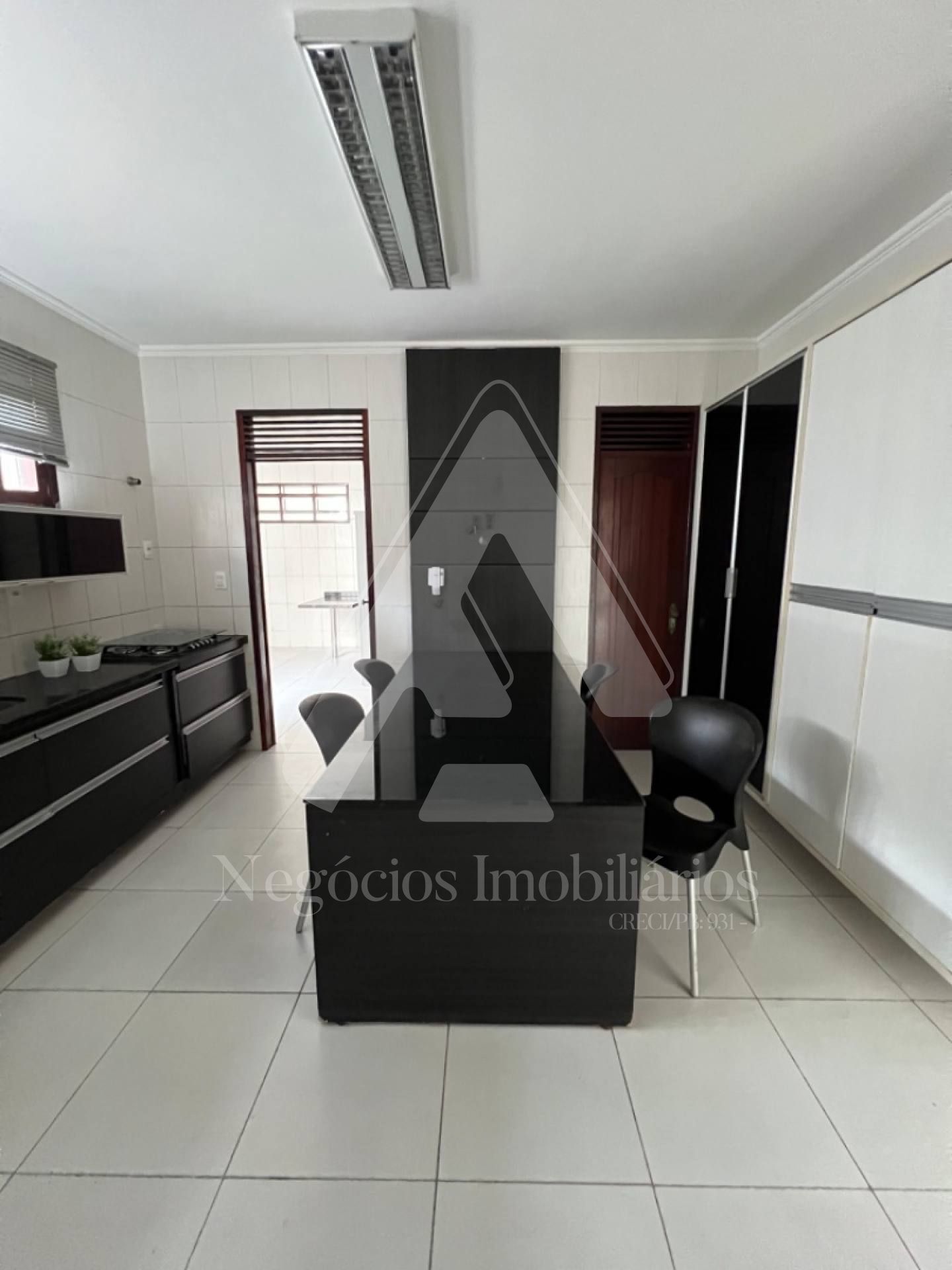 Casa à venda com 4 quartos, 270m² - Foto 21