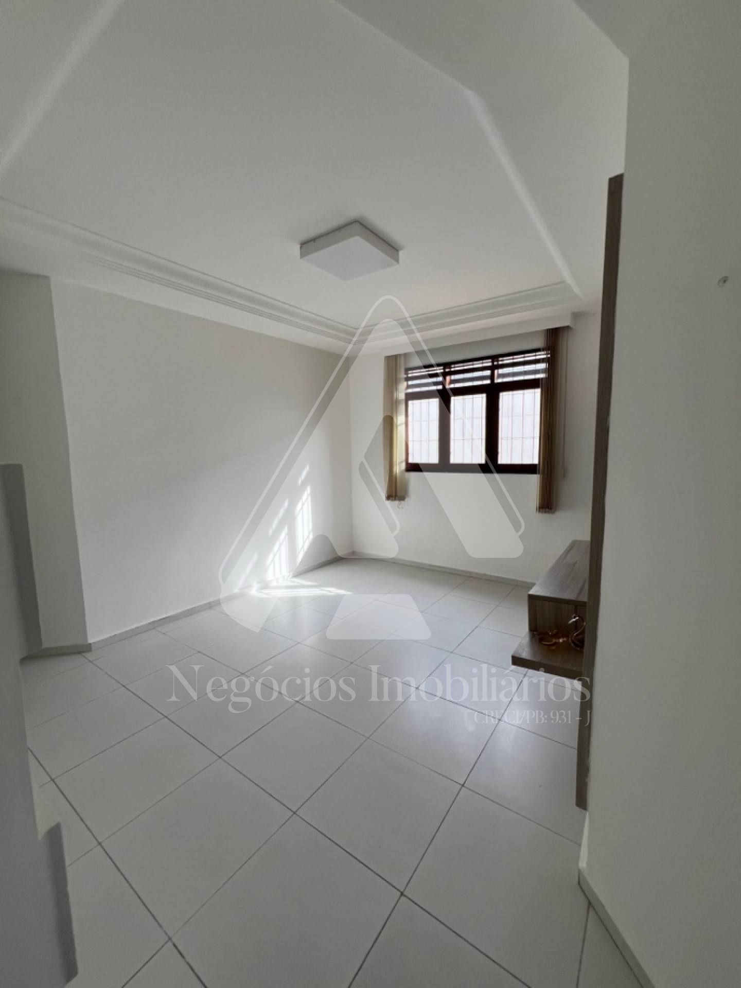 Casa à venda com 4 quartos, 270m² - Foto 25