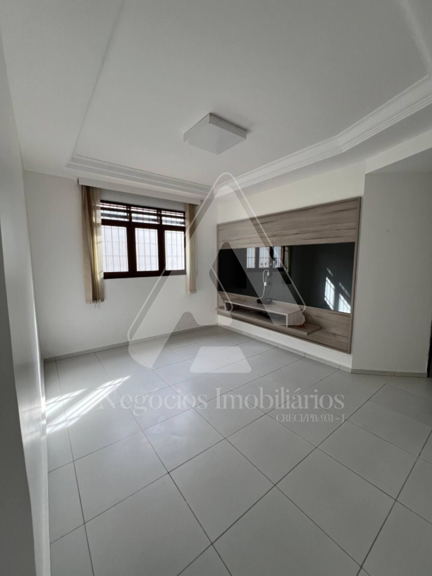 Casa à venda com 4 quartos, 270m² - Foto 26