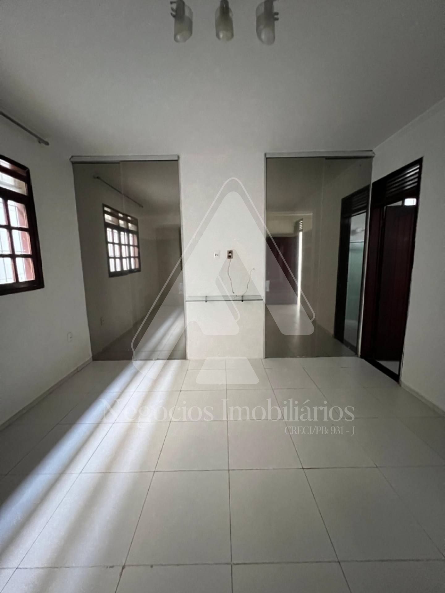 Casa à venda com 4 quartos, 270m² - Foto 35