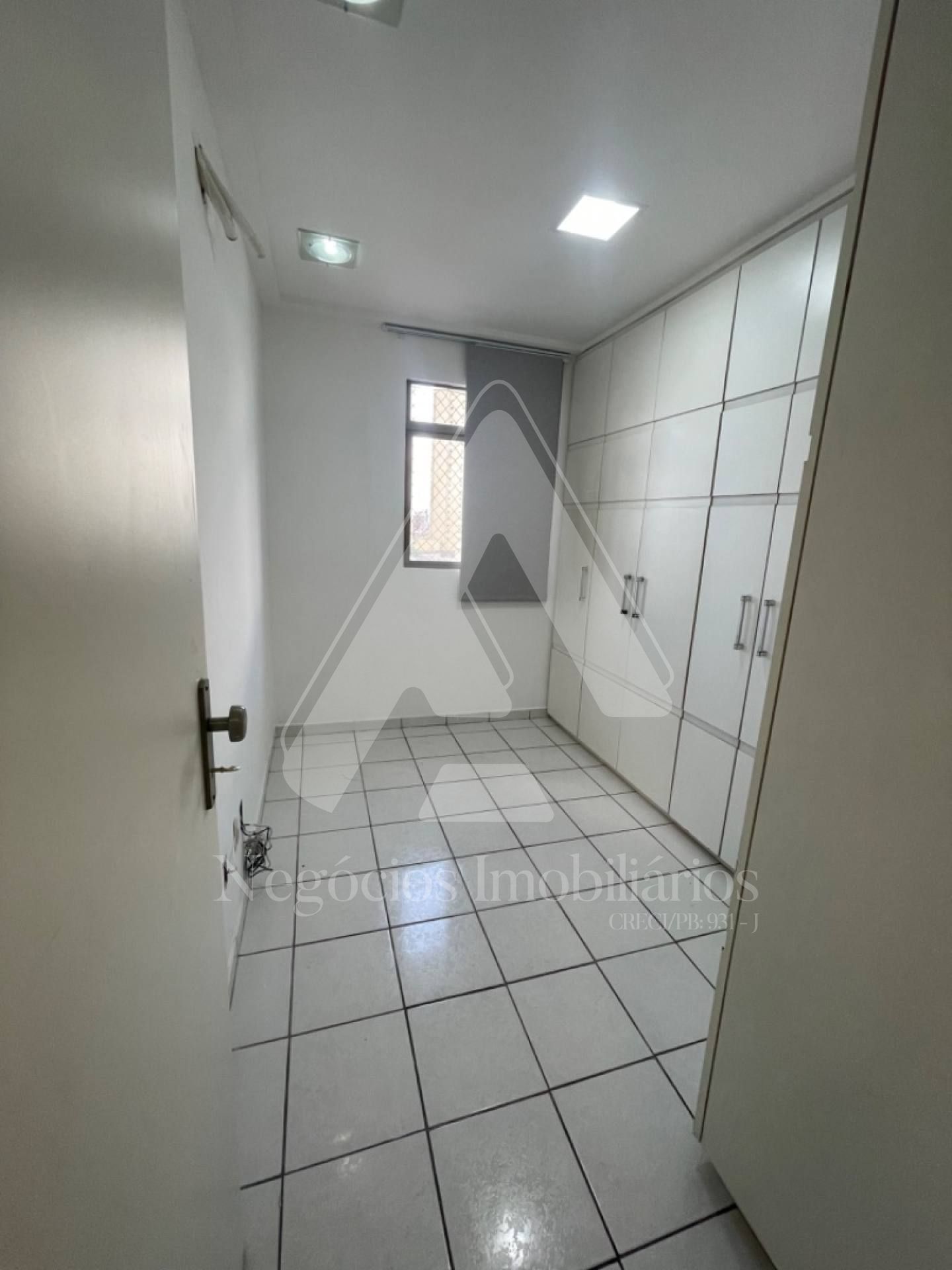 Apartamento à venda com 4 quartos, 90m² - Foto 13