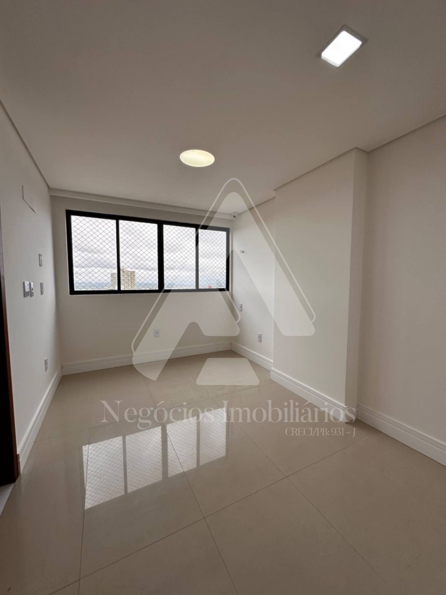 Apartamento à venda com 4 quartos, 250m² - Foto 19