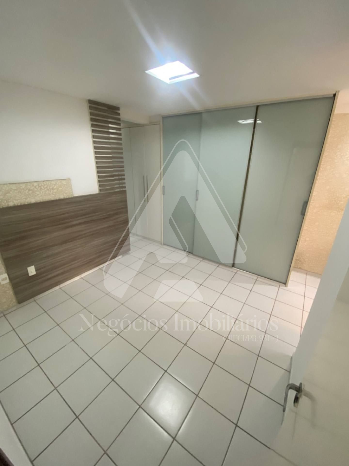 Apartamento à venda com 3 quartos, 133m² - Foto 11