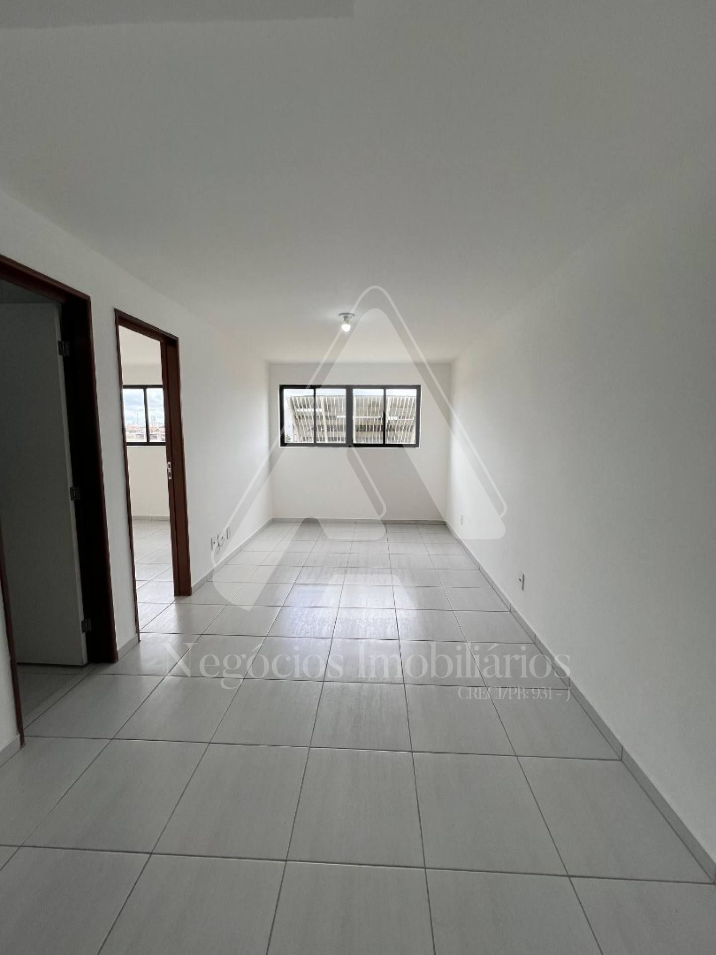 Apartamento à venda com 1 quarto, 37m² - Foto 2