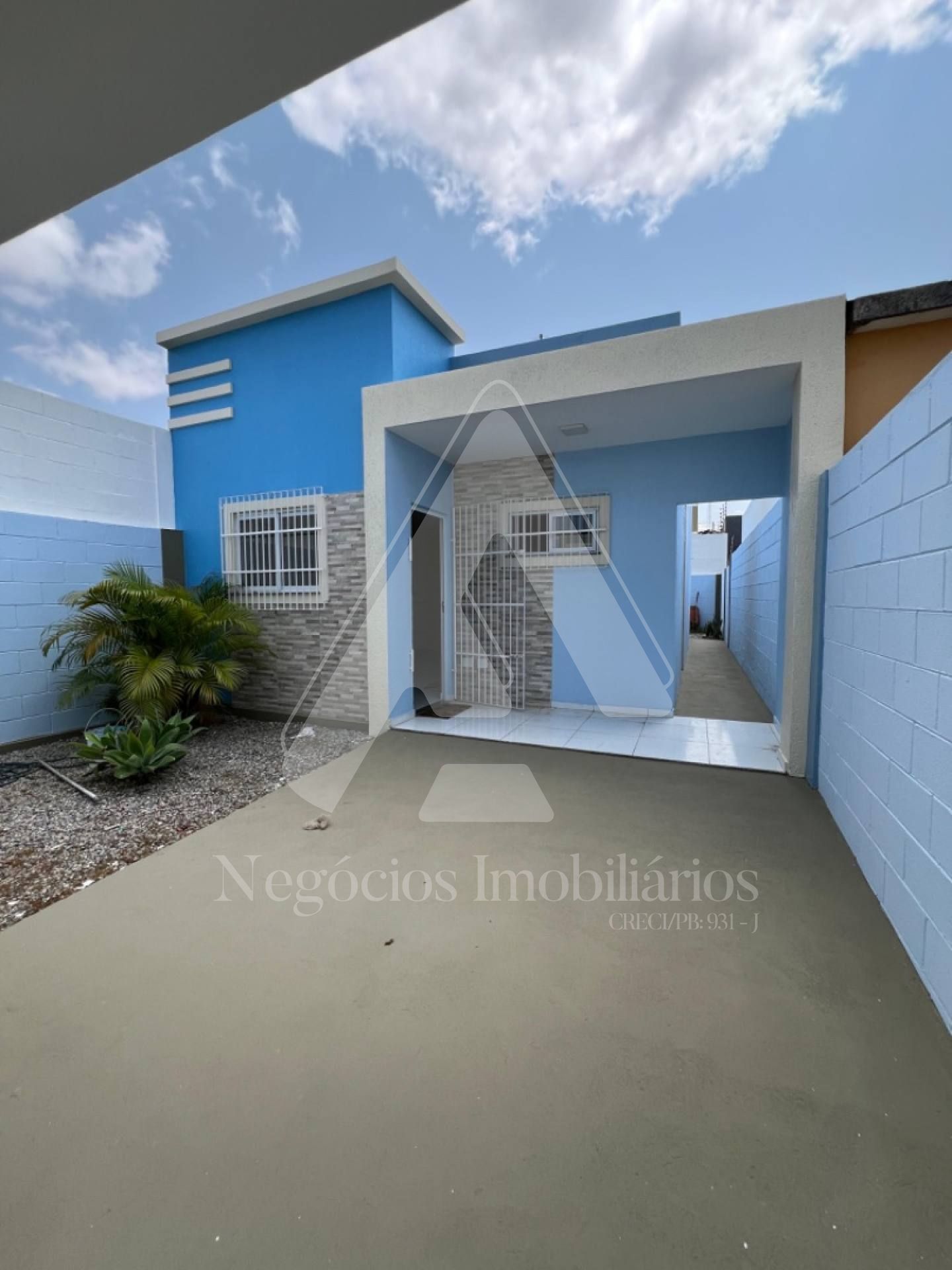 Casa à venda com 3 quartos, 130m² - Foto 1