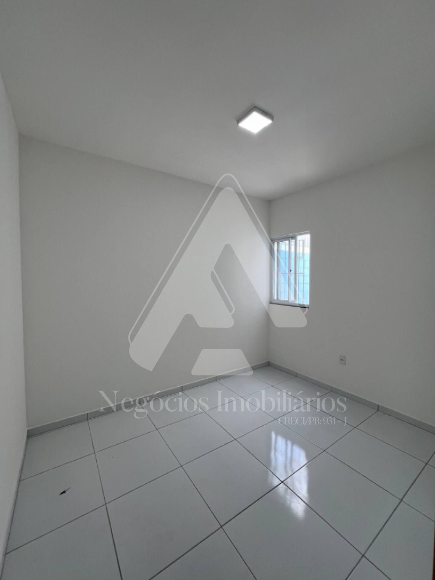 Casa à venda com 3 quartos, 130m² - Foto 4