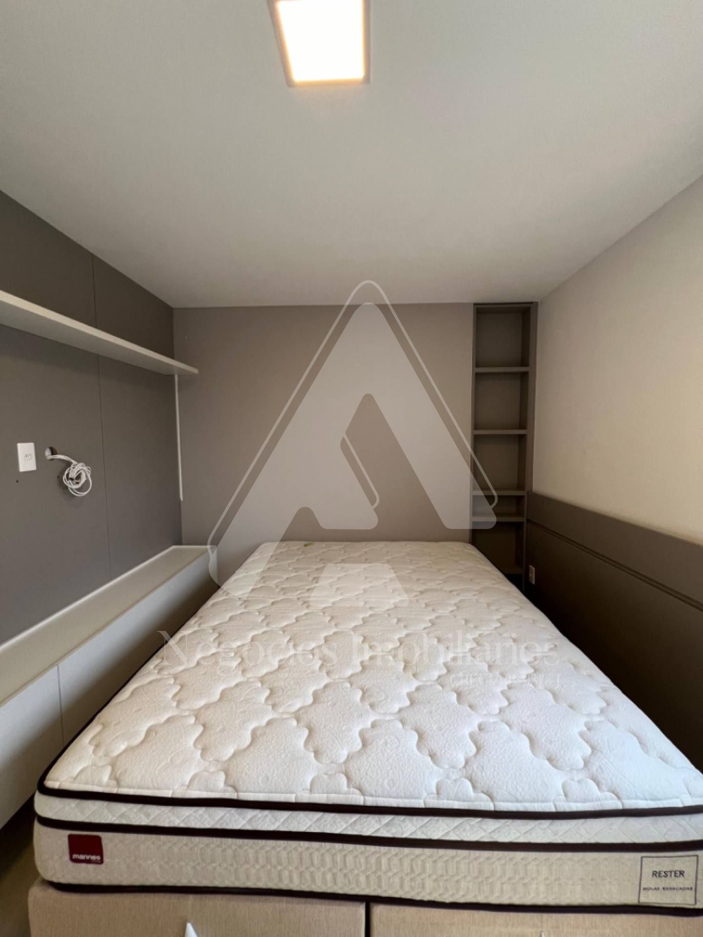 Apartamento à venda com 2 quartos, 60m² - Foto 12