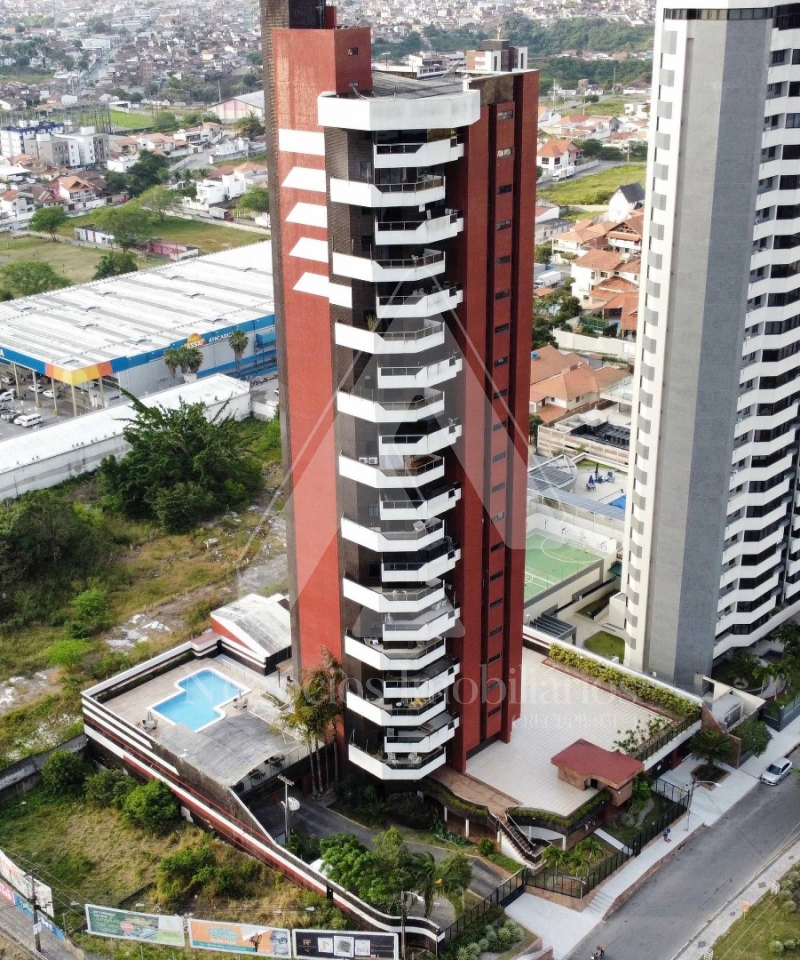 Apartamento à venda com 4 quartos, 260m² - Foto 1