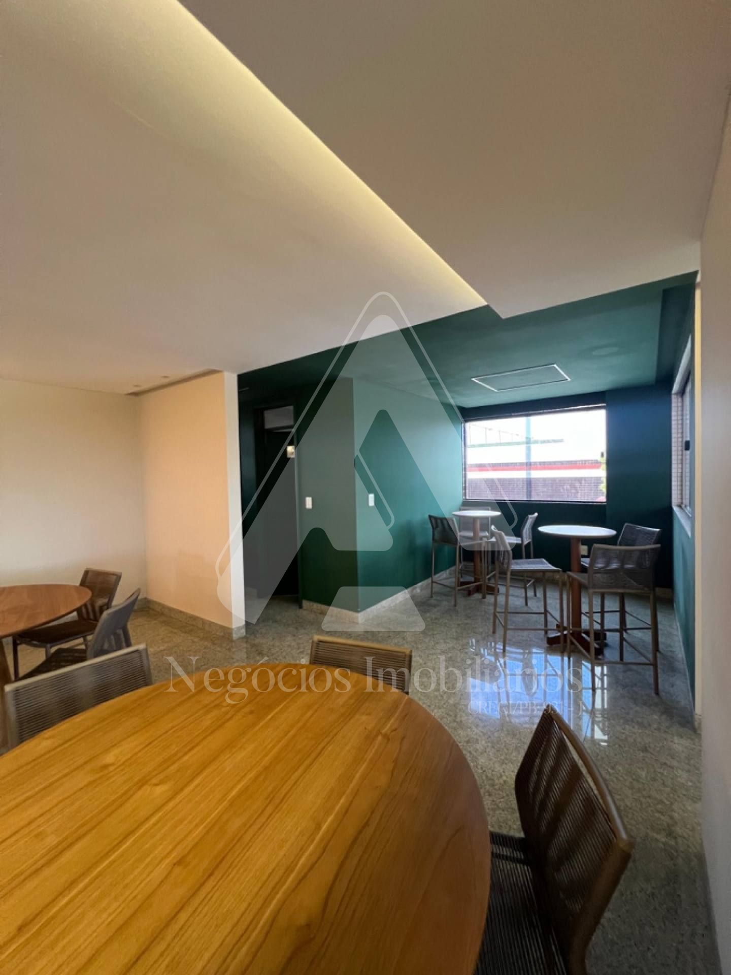 Apartamento à venda com 4 quartos, 260m² - Foto 17