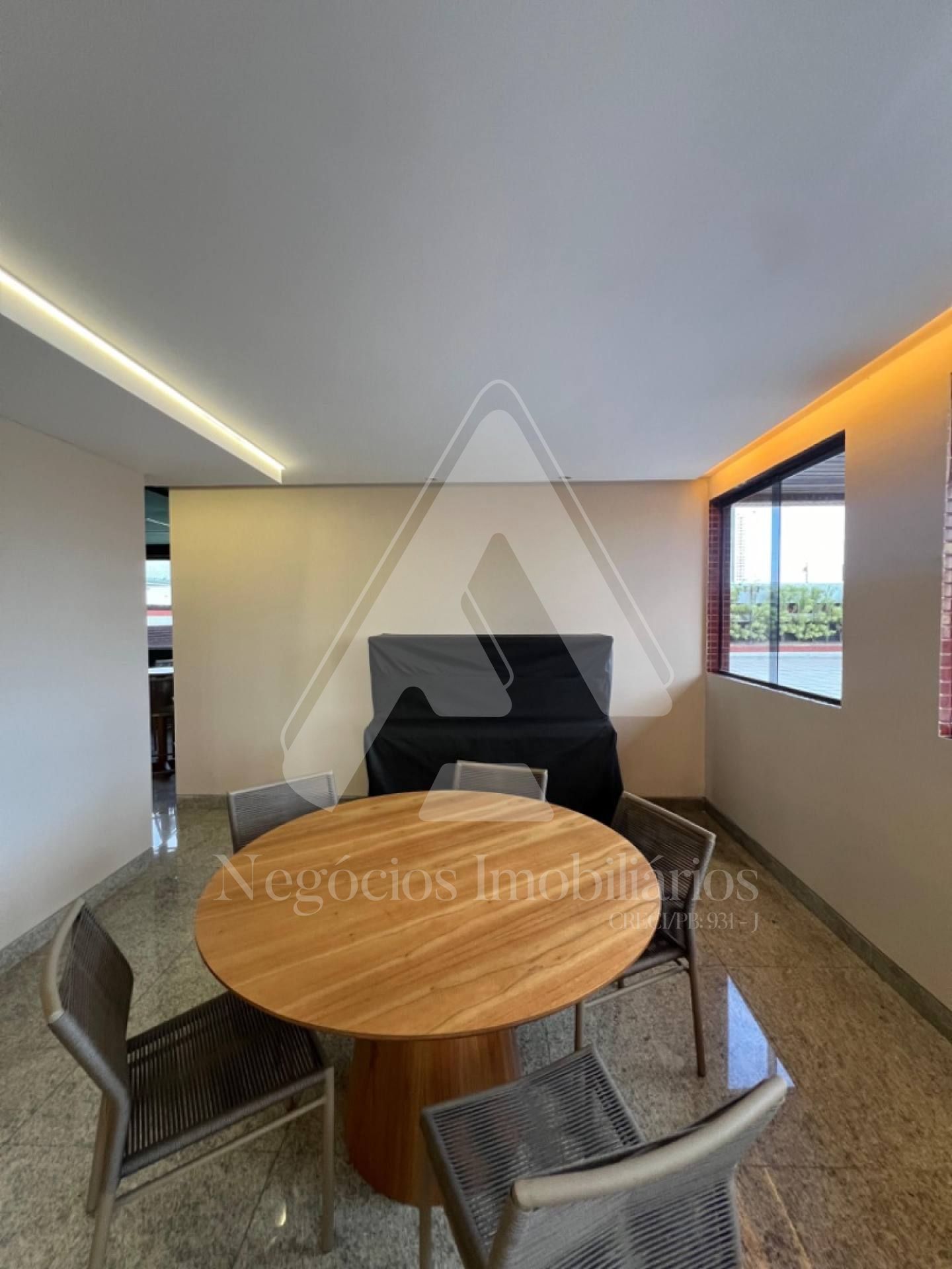 Apartamento à venda com 4 quartos, 260m² - Foto 19