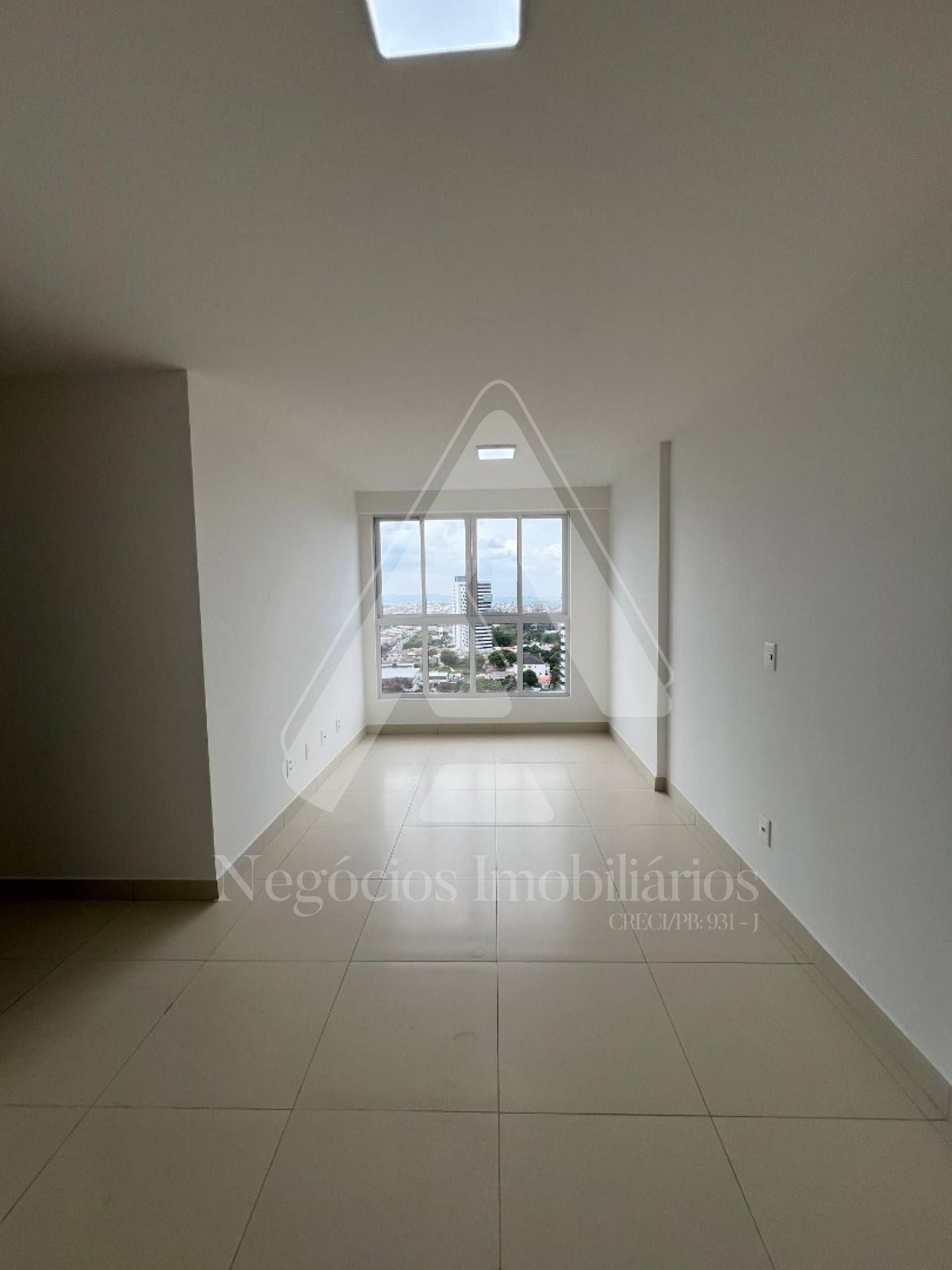 Apartamento à venda com 2 quartos, 57m² - Foto 2