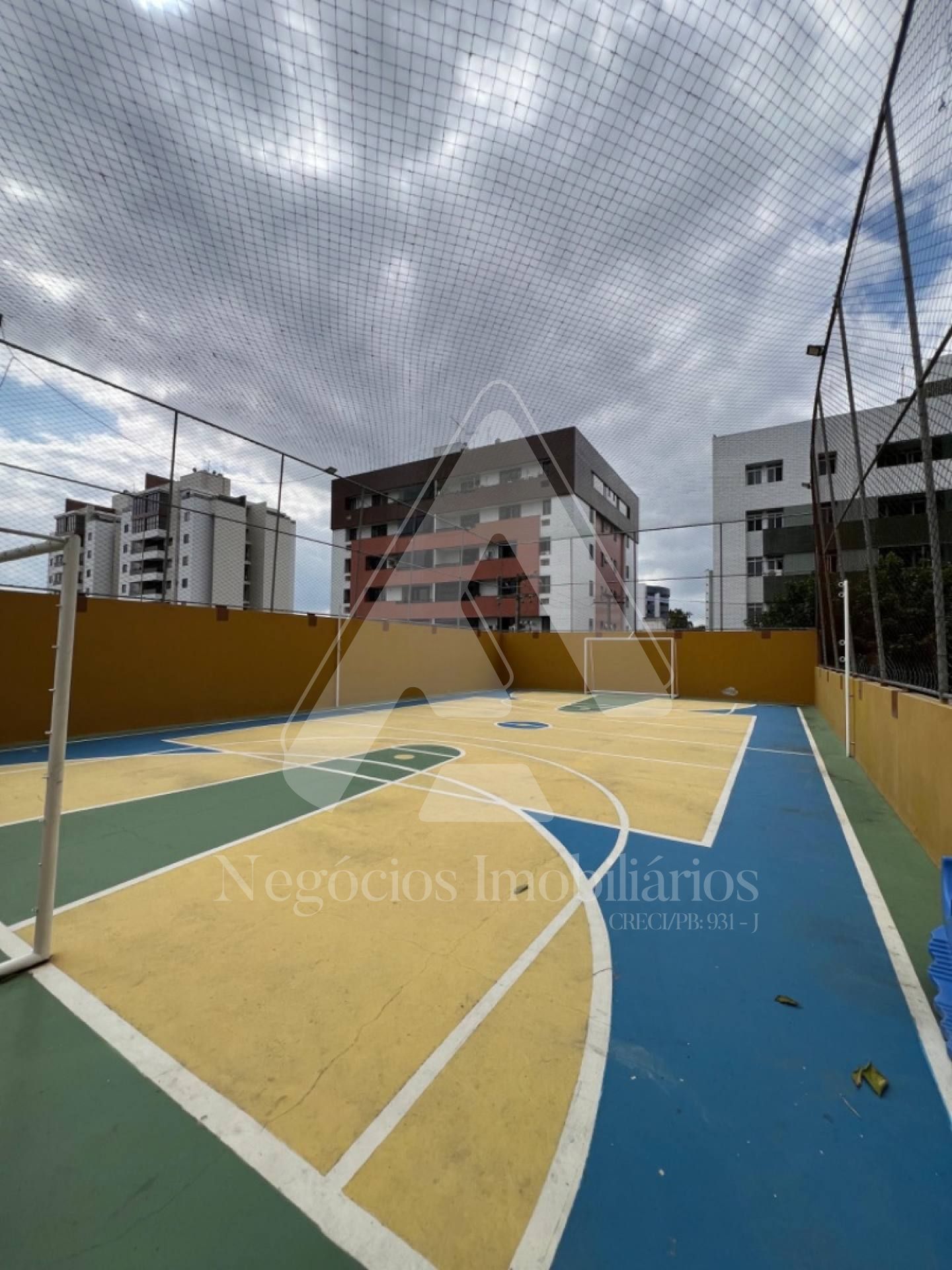 Apartamento à venda com 3 quartos, 144m² - Foto 8