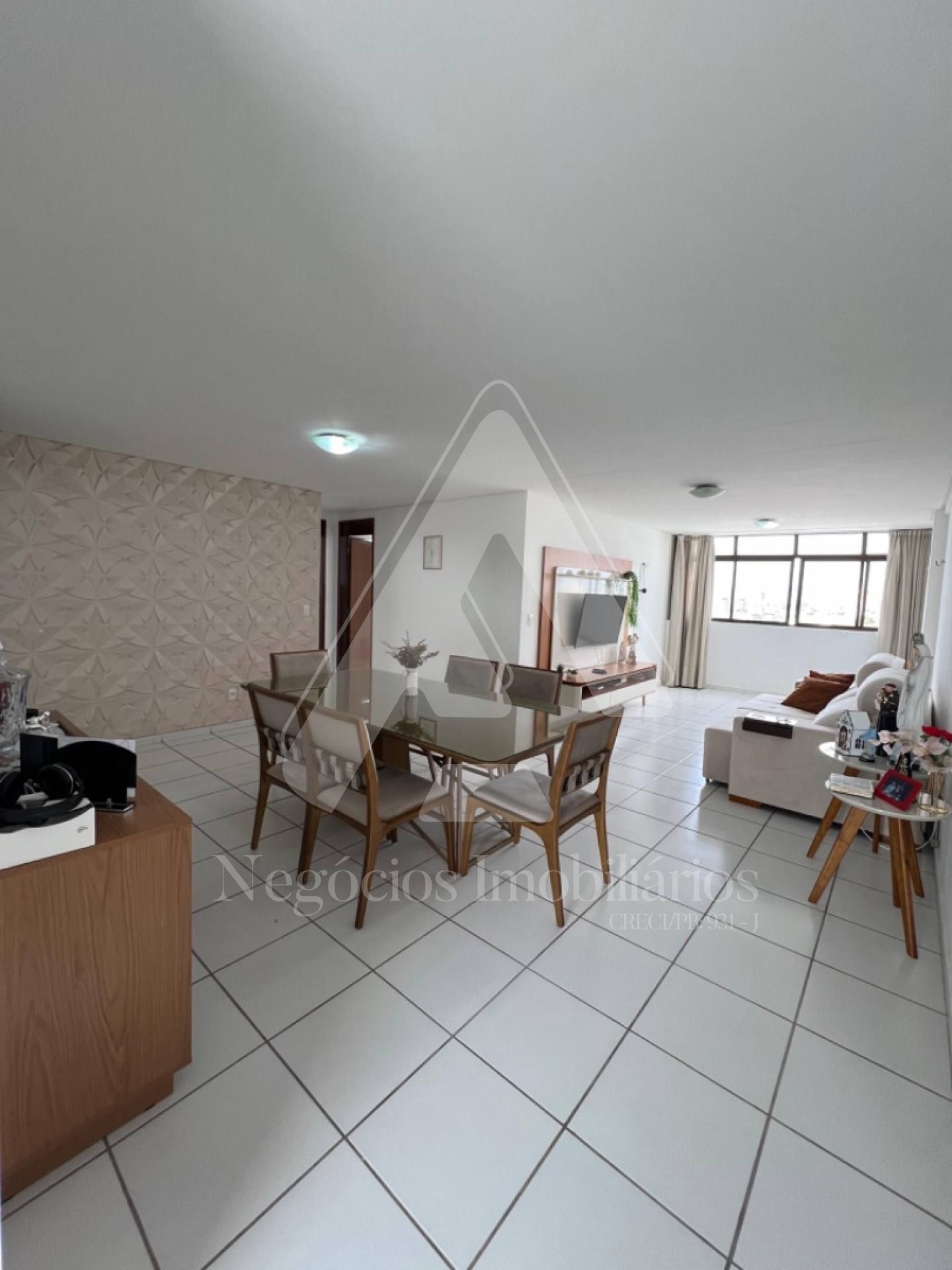 Apartamento à venda com 3 quartos, 144m² - Foto 9