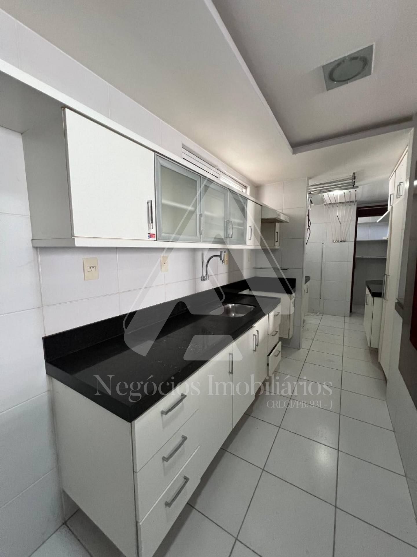 Apartamento à venda com 2 quartos, 74m² - Foto 4