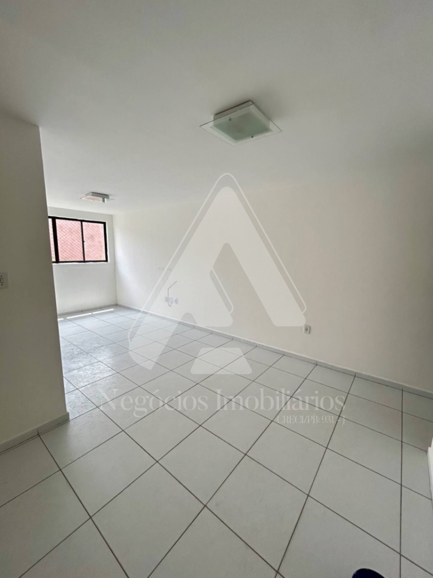 Apartamento à venda com 3 quartos, 75m² - Foto 4