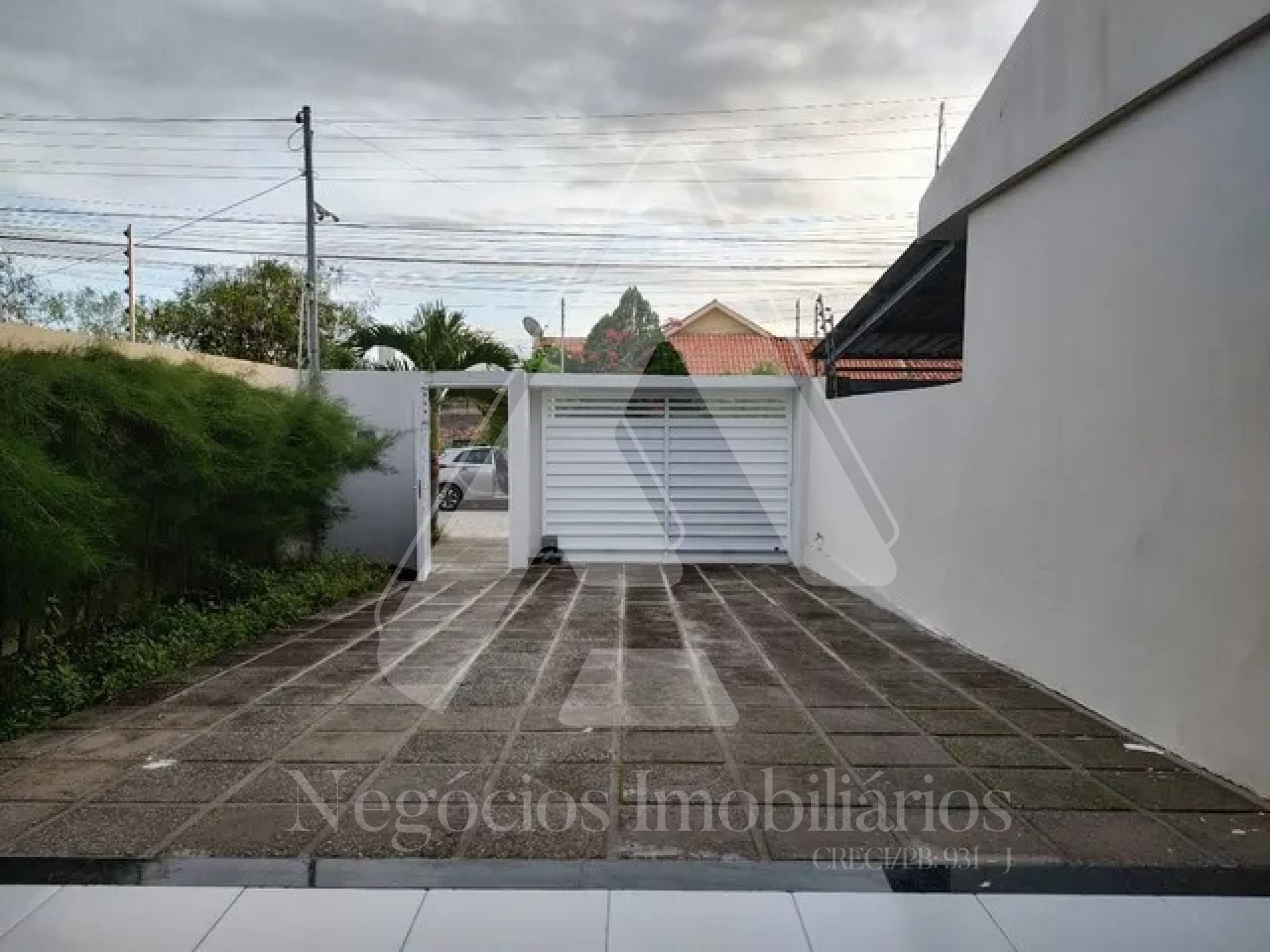 Casa à venda com 4 quartos, 153m² - Foto 4