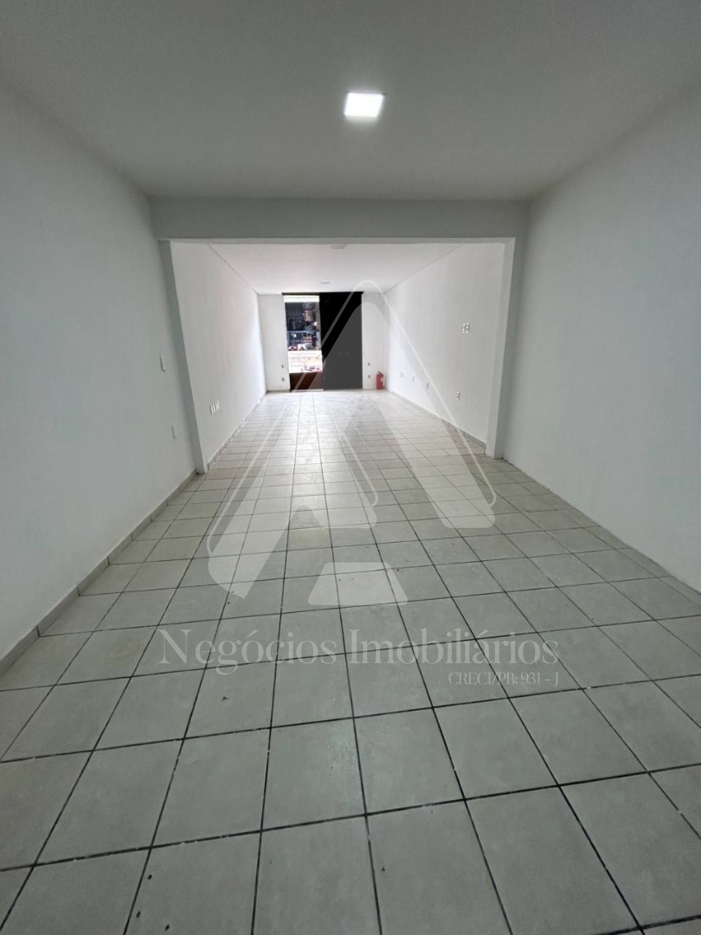 Prédio Inteiro para alugar, 52m² - Foto 3