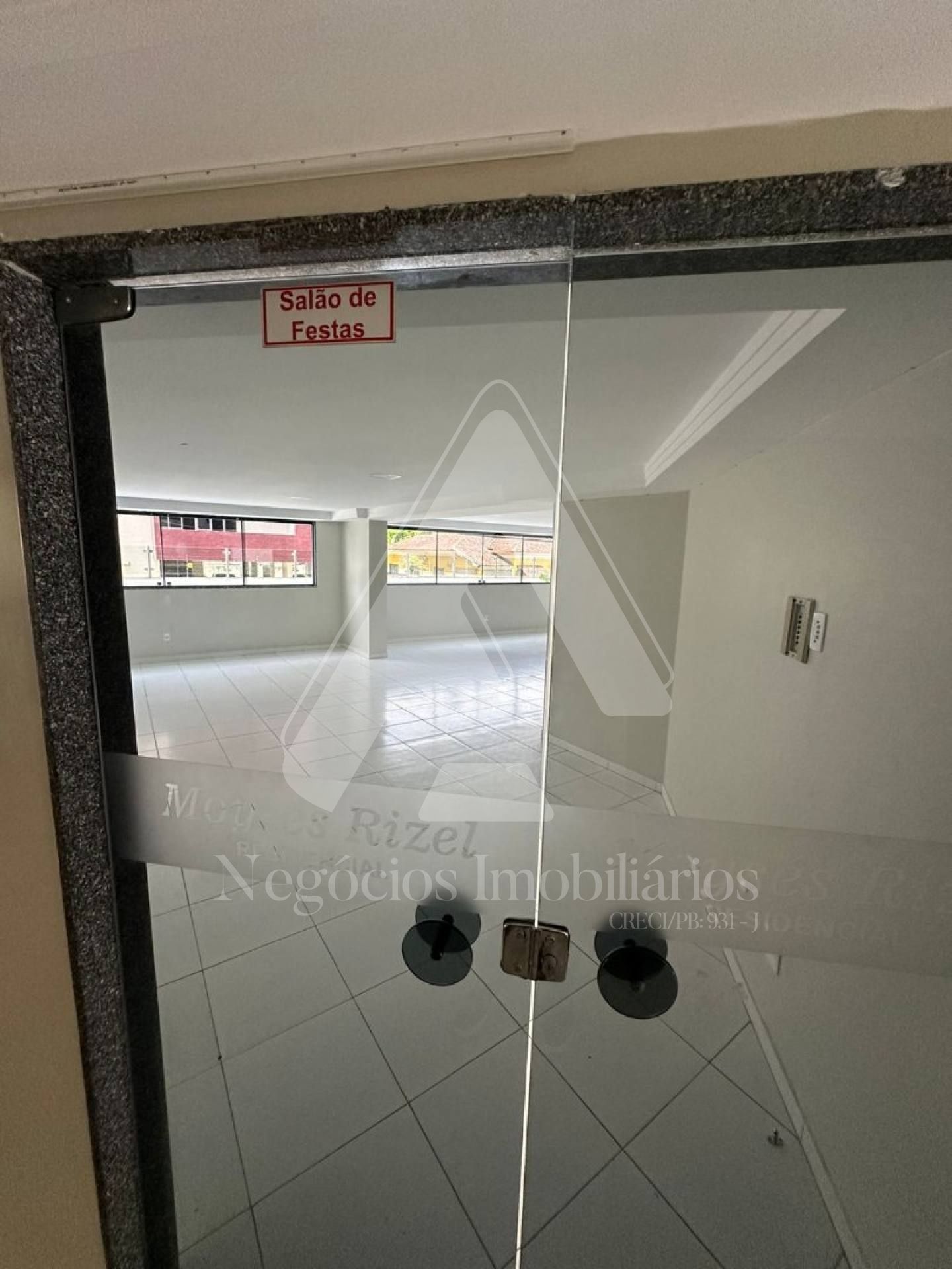 Apartamento à venda com 3 quartos, 98m² - Foto 18