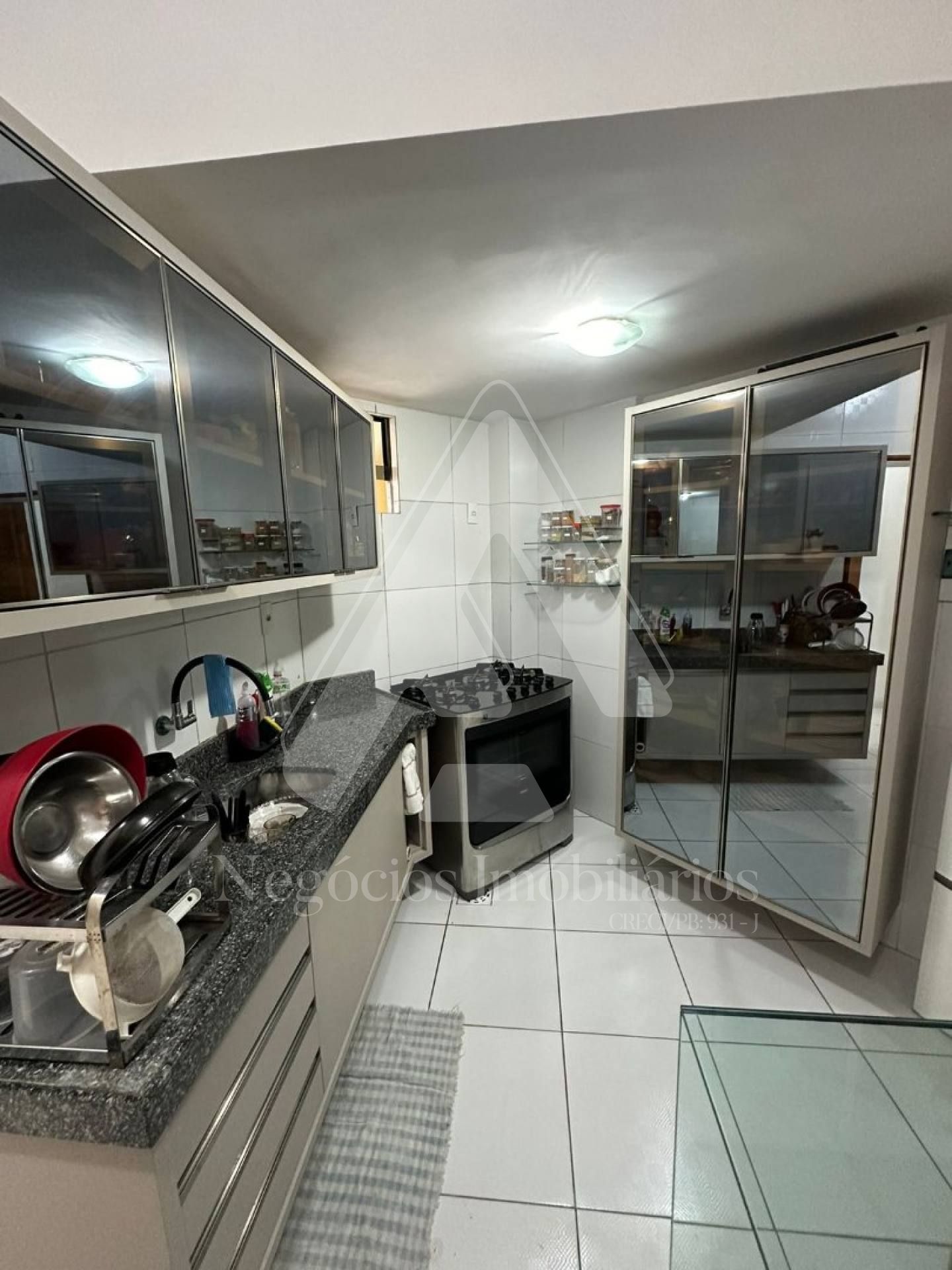 Apartamento à venda com 3 quartos, 98m² - Foto 10