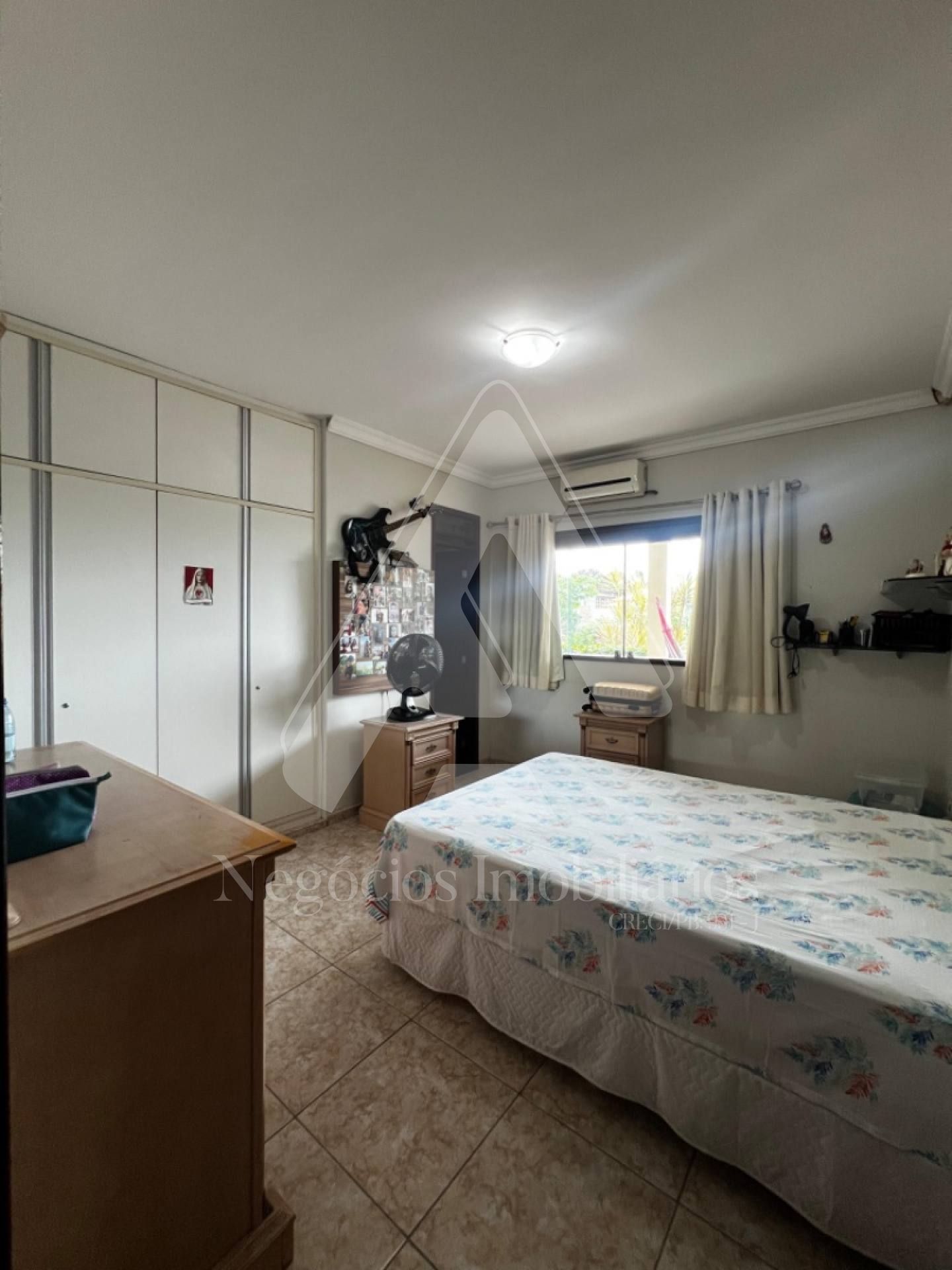 Casa à venda com 4 quartos, 1700m² - Foto 11