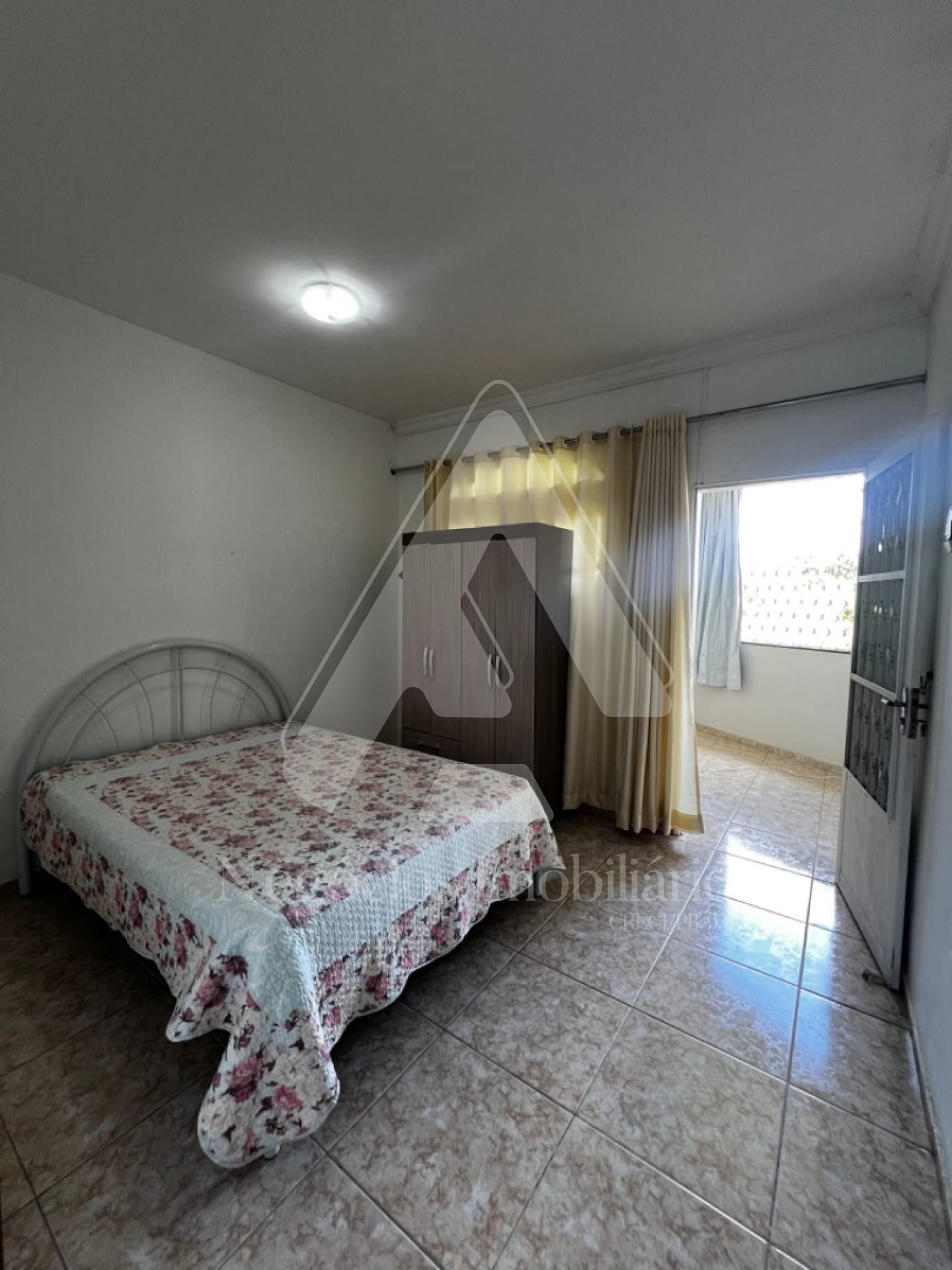 Casa à venda com 4 quartos, 1700m² - Foto 14