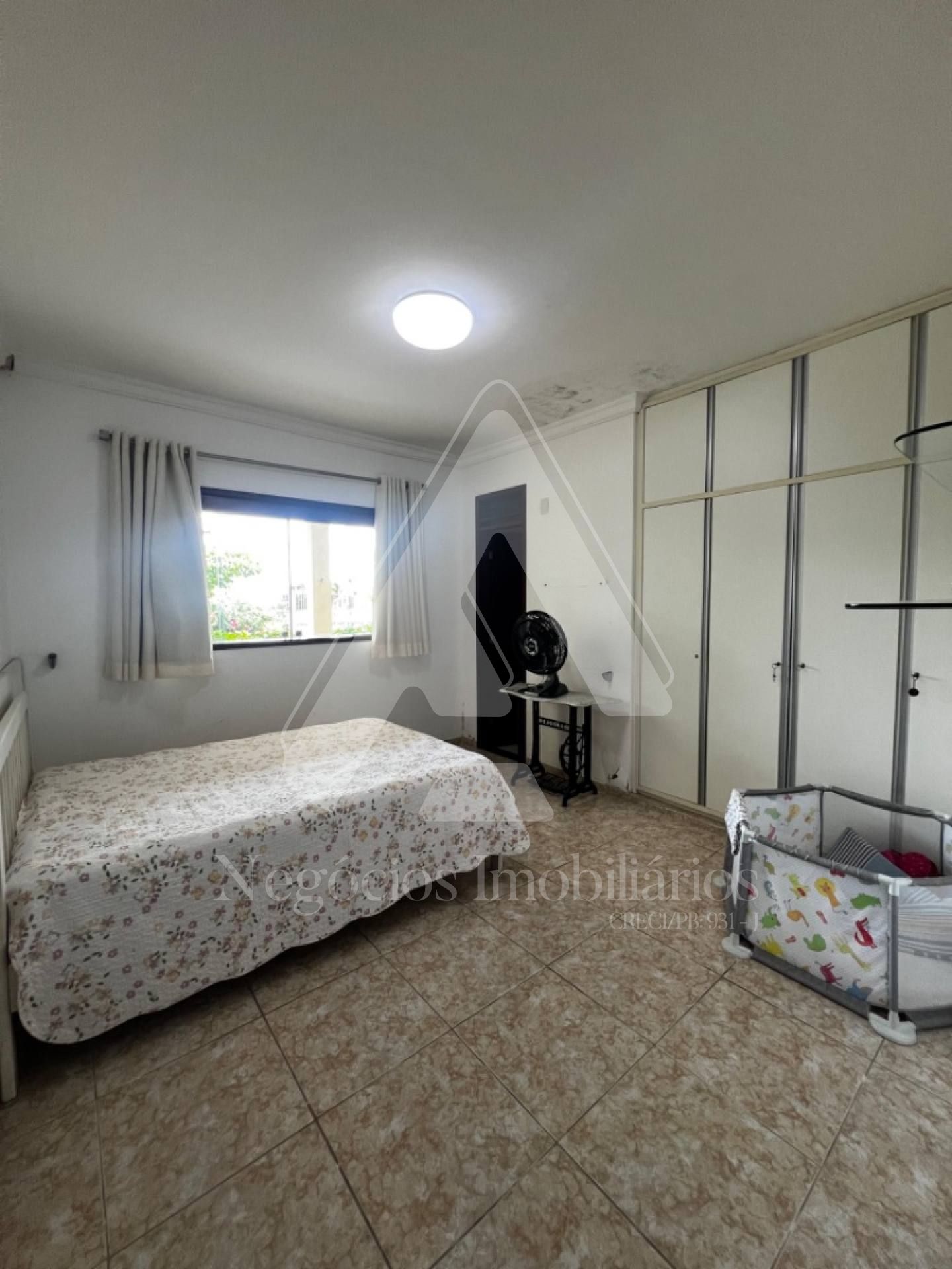 Casa à venda com 4 quartos, 1700m² - Foto 15