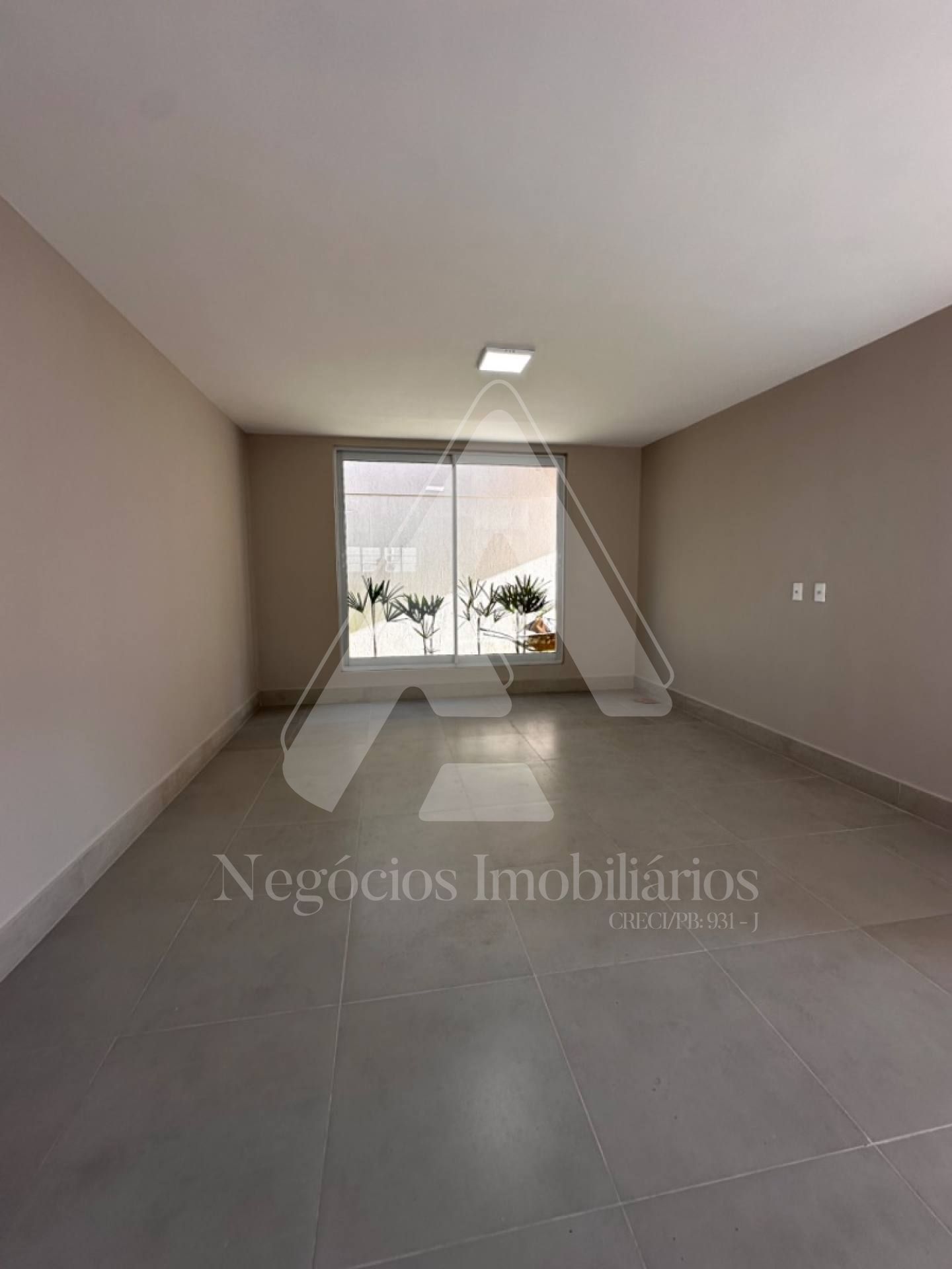 Casa à venda com 4 quartos, 720m² - Foto 9