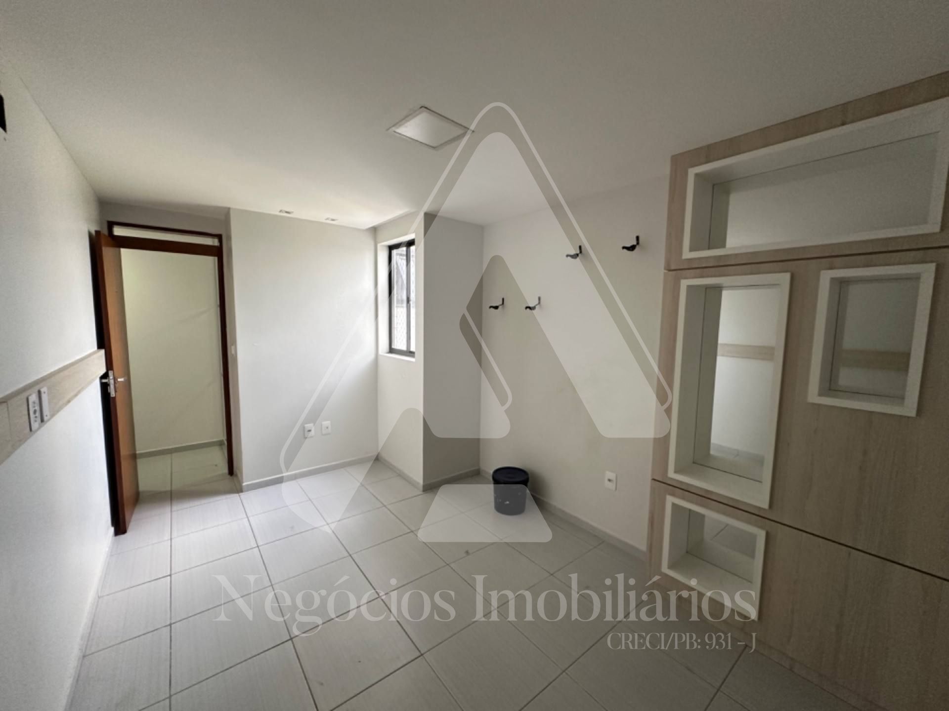 Apartamento à venda com 3 quartos, 92m² - Foto 4