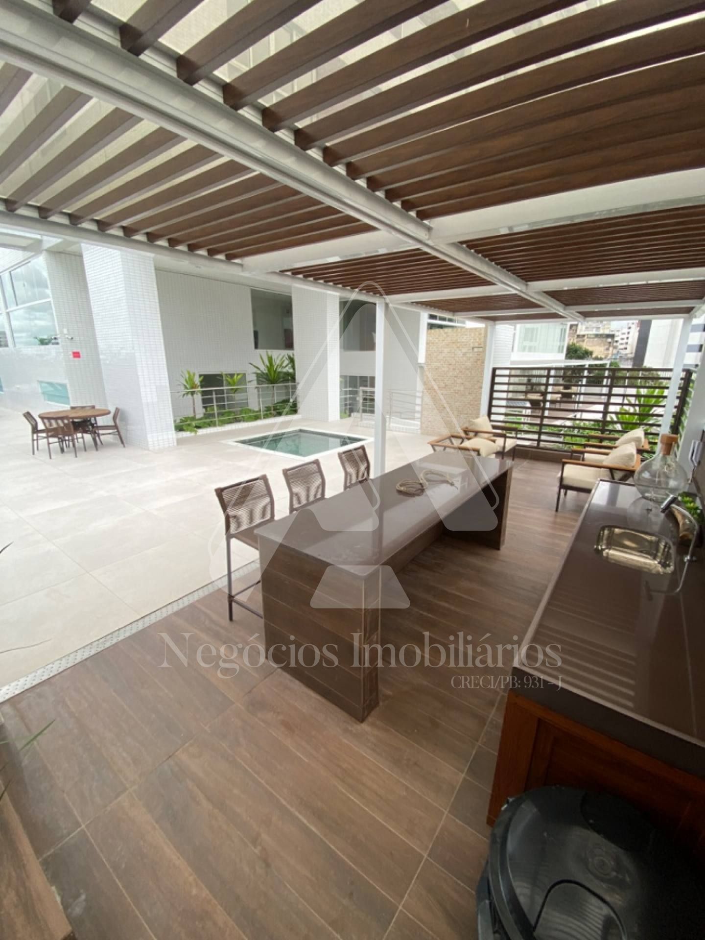 Apartamento à venda com 2 quartos, 75m² - Foto 13