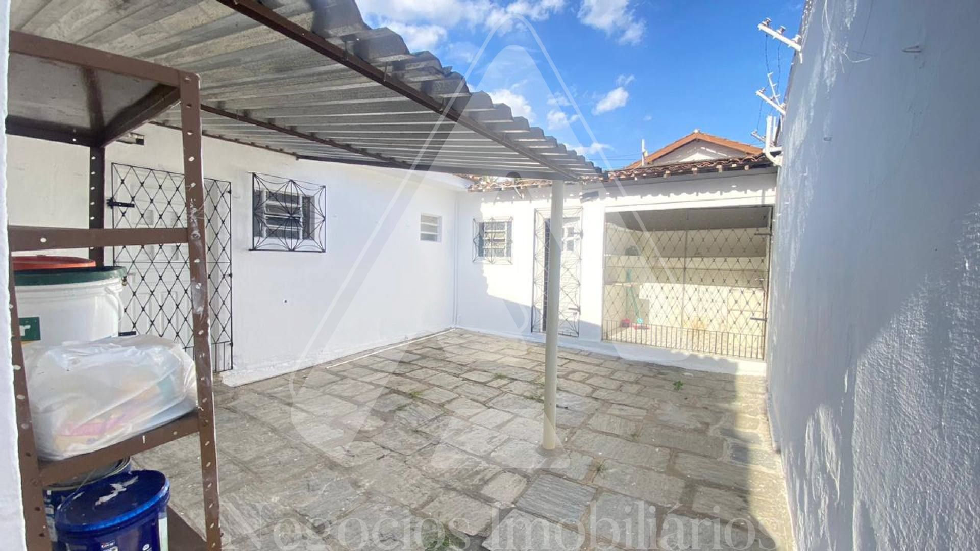 Casa à venda com 3 quartos, 240m² - Foto 16