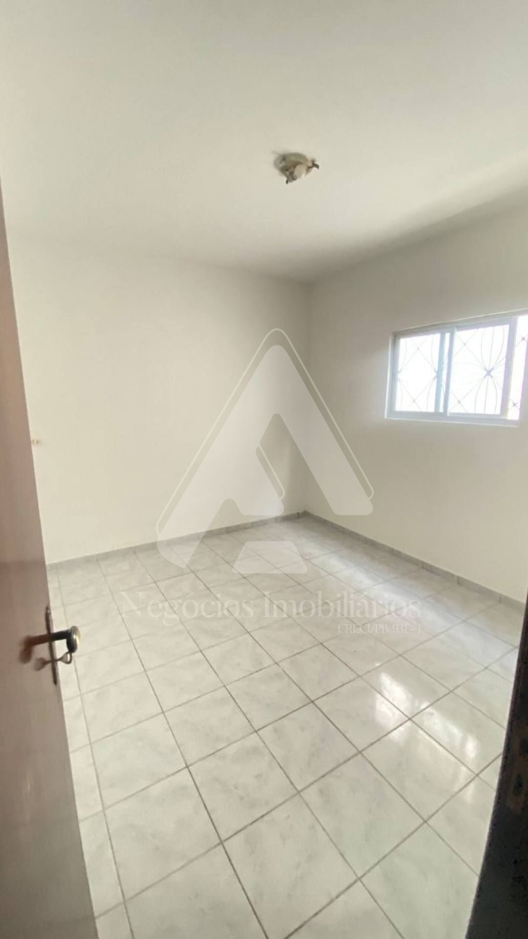 Casa à venda com 3 quartos, 240m² - Foto 5