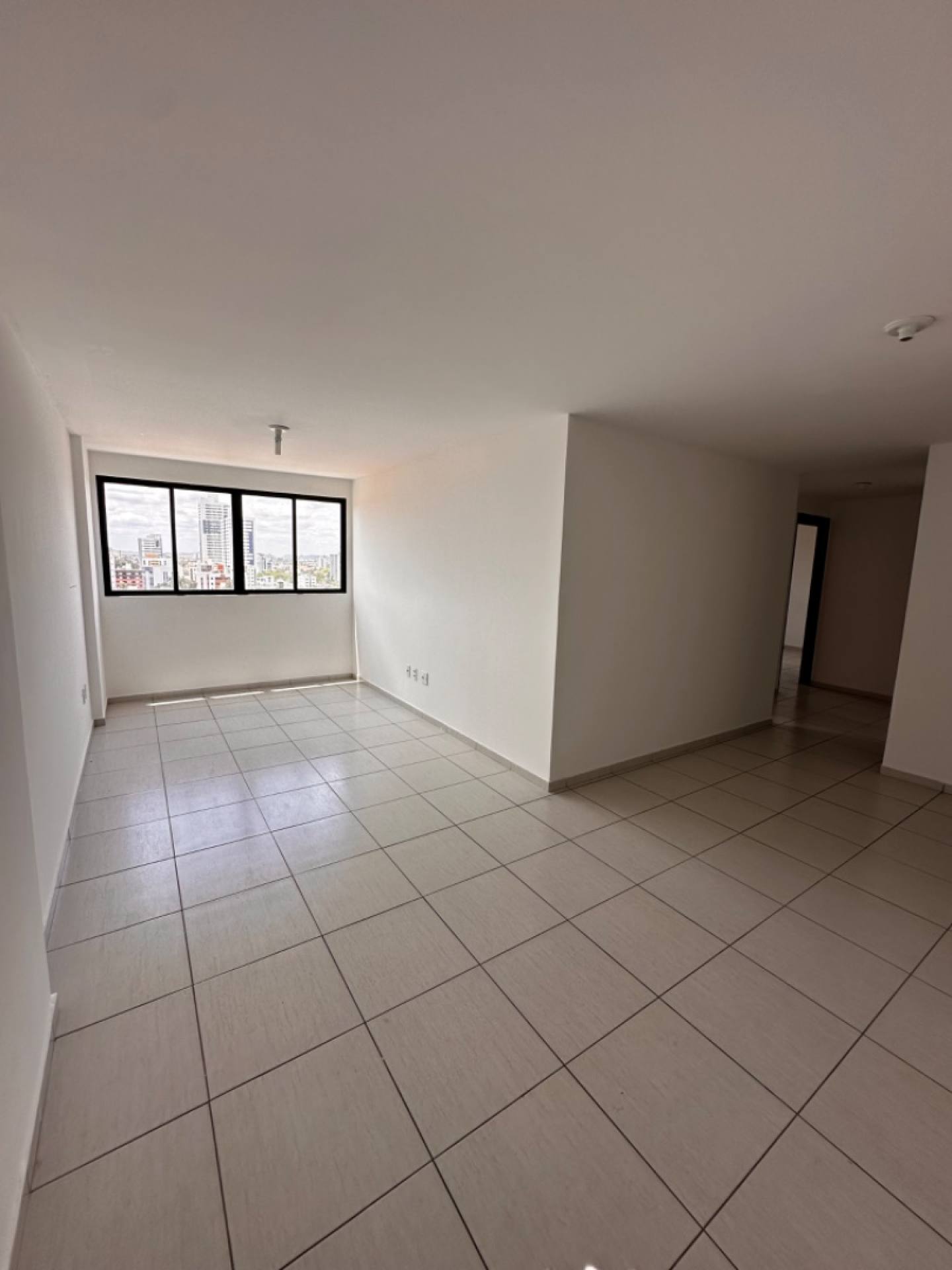 Apartamento à venda com 3 quartos, 75m² - Foto 9