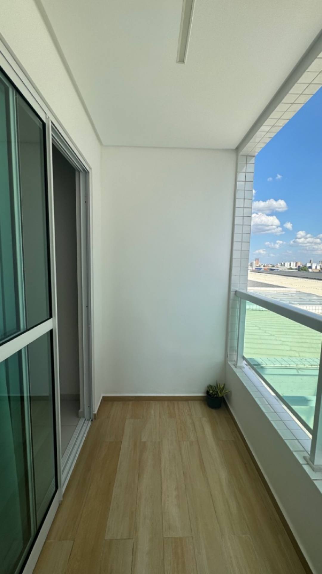 Apartamento à venda com 2 quartos, 65m² - Foto 8