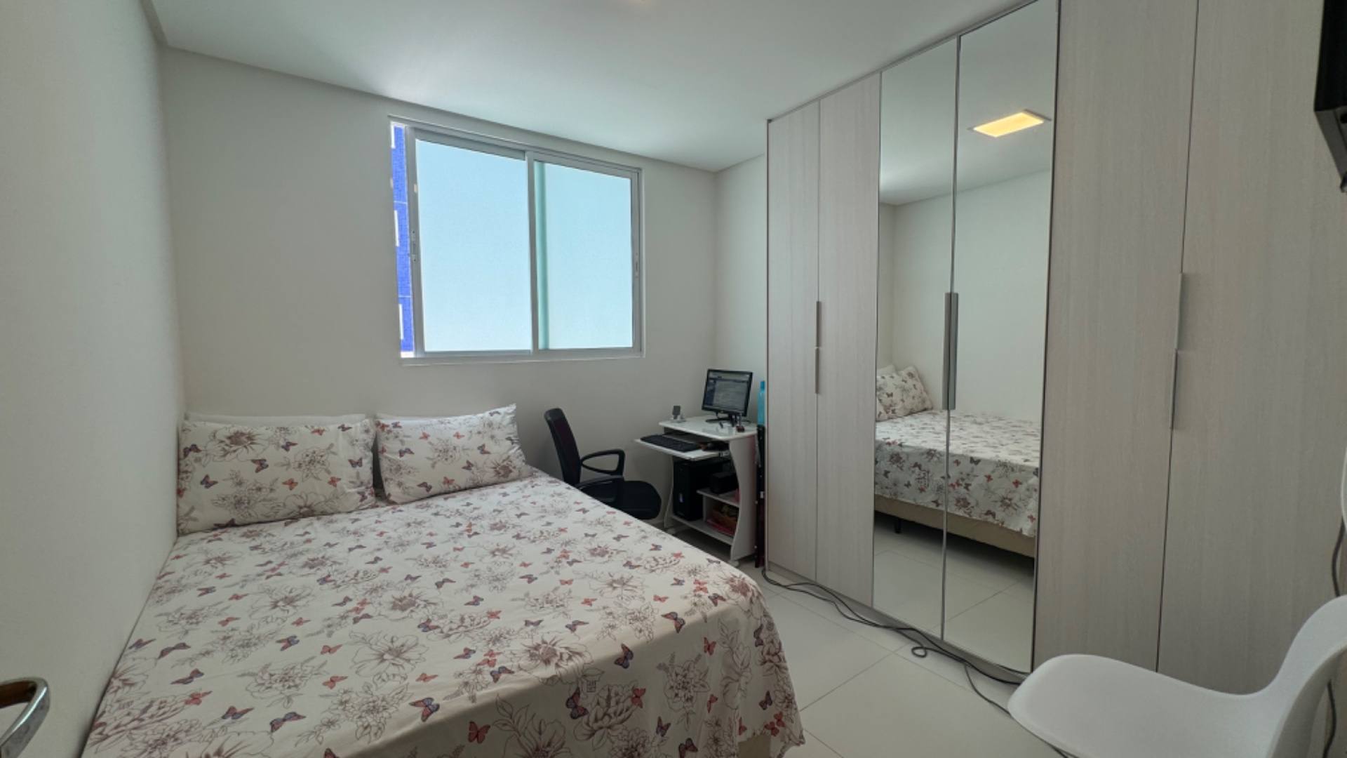 Apartamento à venda com 2 quartos, 65m² - Foto 10