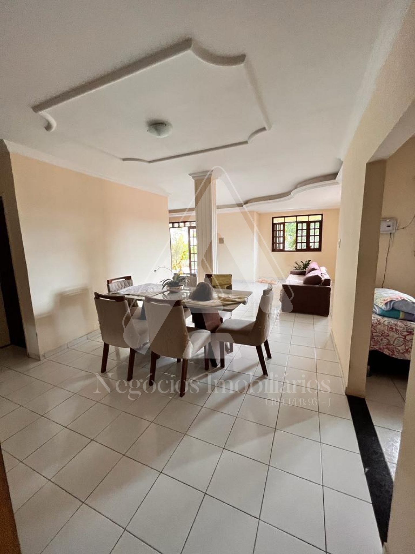 Casa à venda com 3 quartos, 360m² - Foto 8